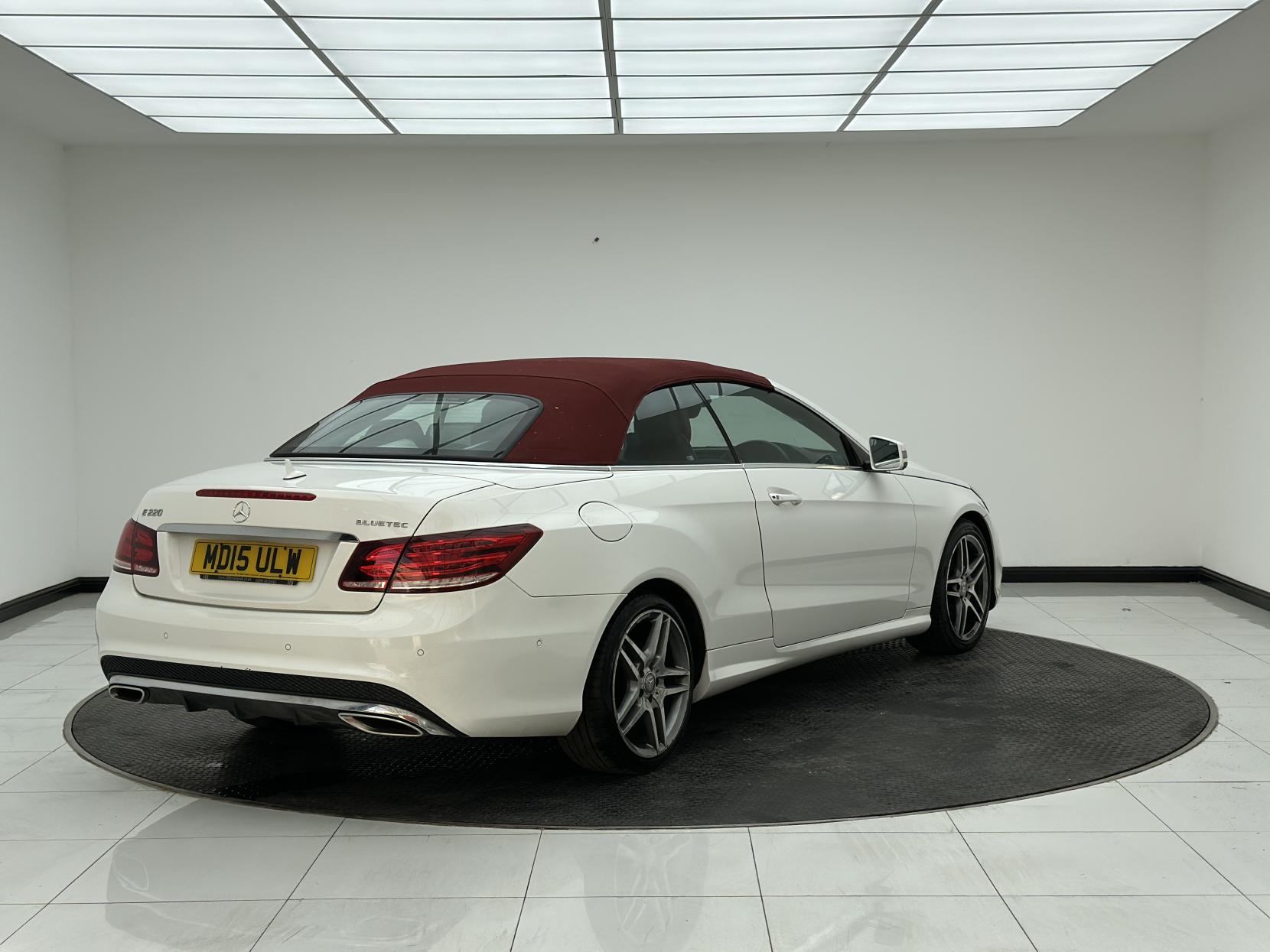 Mercedes-Benz E Class 2.1 E220 BlueTEC AMG Line Cabriolet 2dr Diesel G-Tronic+ Euro 6 (s/s) (177 ps)