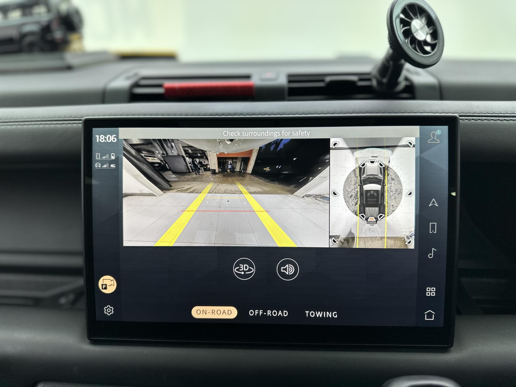 Land Rover Defender 110 3.0 D300 MHEV X-Dynamic HSE SUV 5dr Diesel Auto 4WD Euro 6 (s/s) (300 ps)