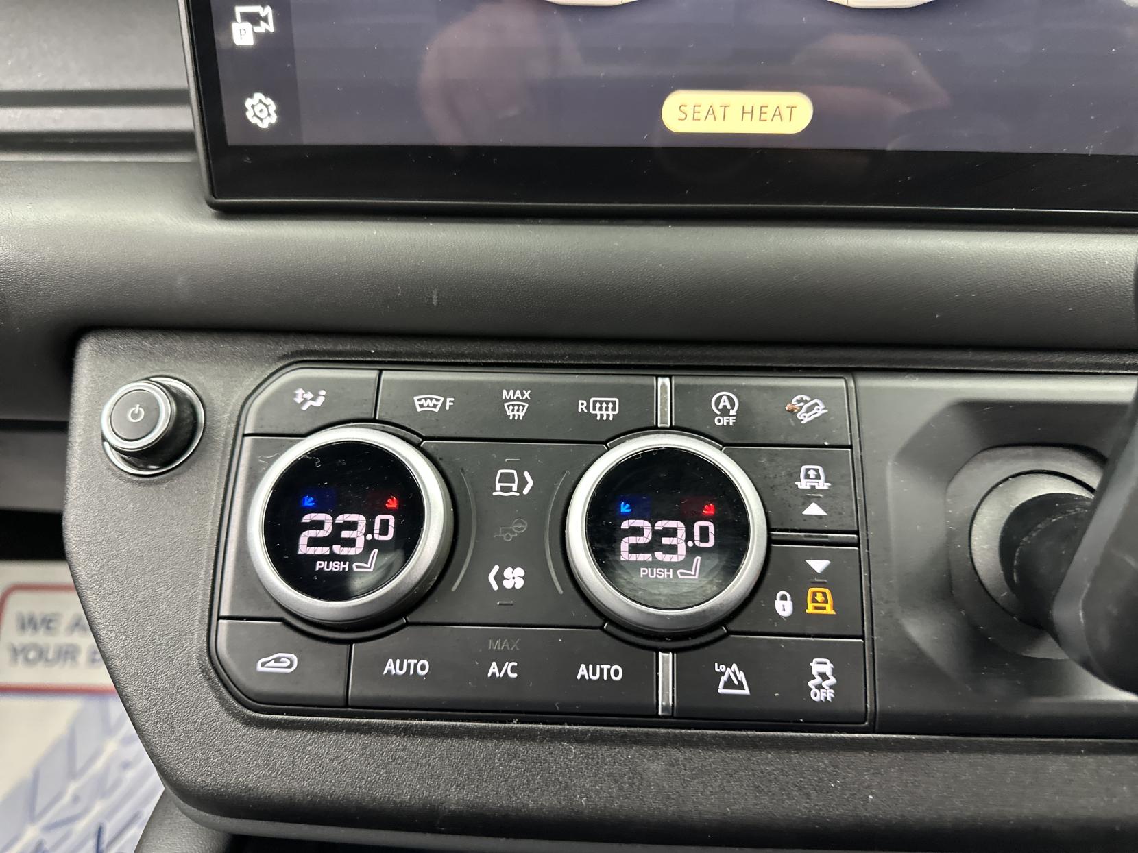 Land Rover Defender 110 3.0 D300 MHEV X-Dynamic HSE SUV 5dr Diesel Auto 4WD Euro 6 (s/s) (300 ps)