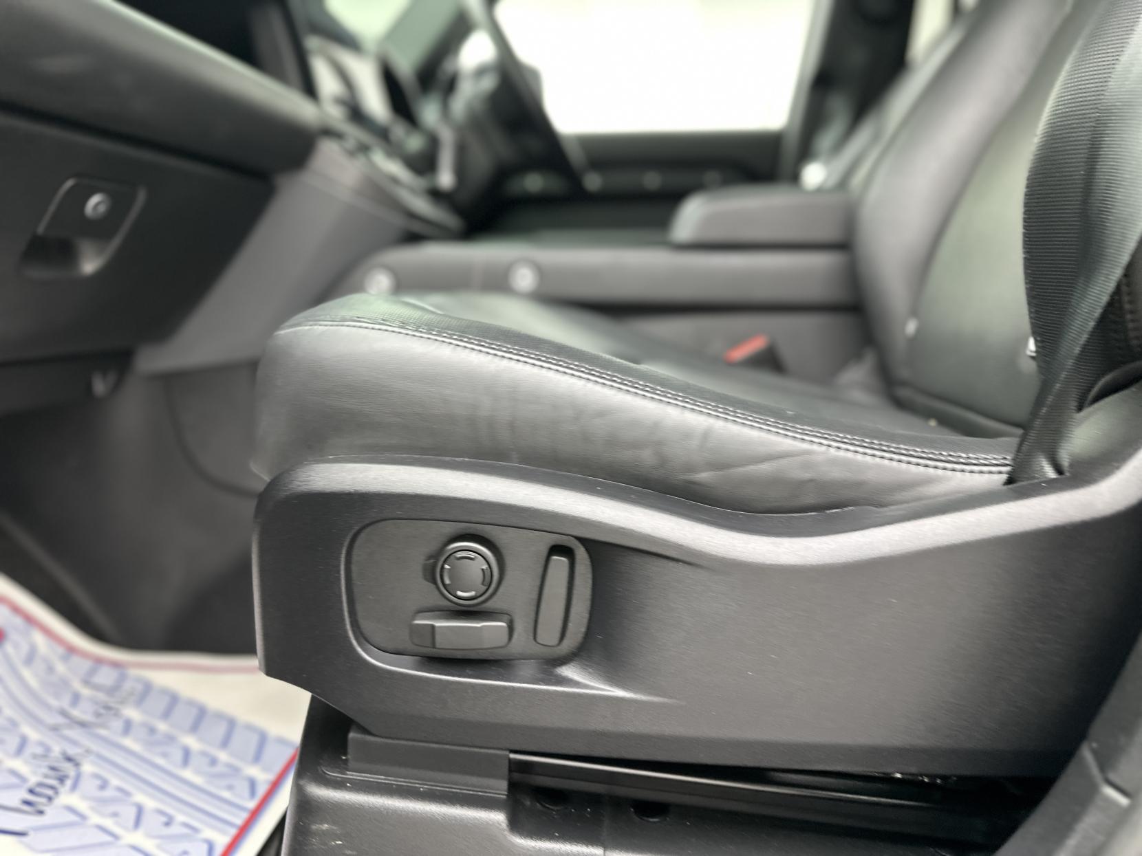 Land Rover Defender 110 3.0 D300 MHEV X-Dynamic HSE SUV 5dr Diesel Auto 4WD Euro 6 (s/s) (300 ps)