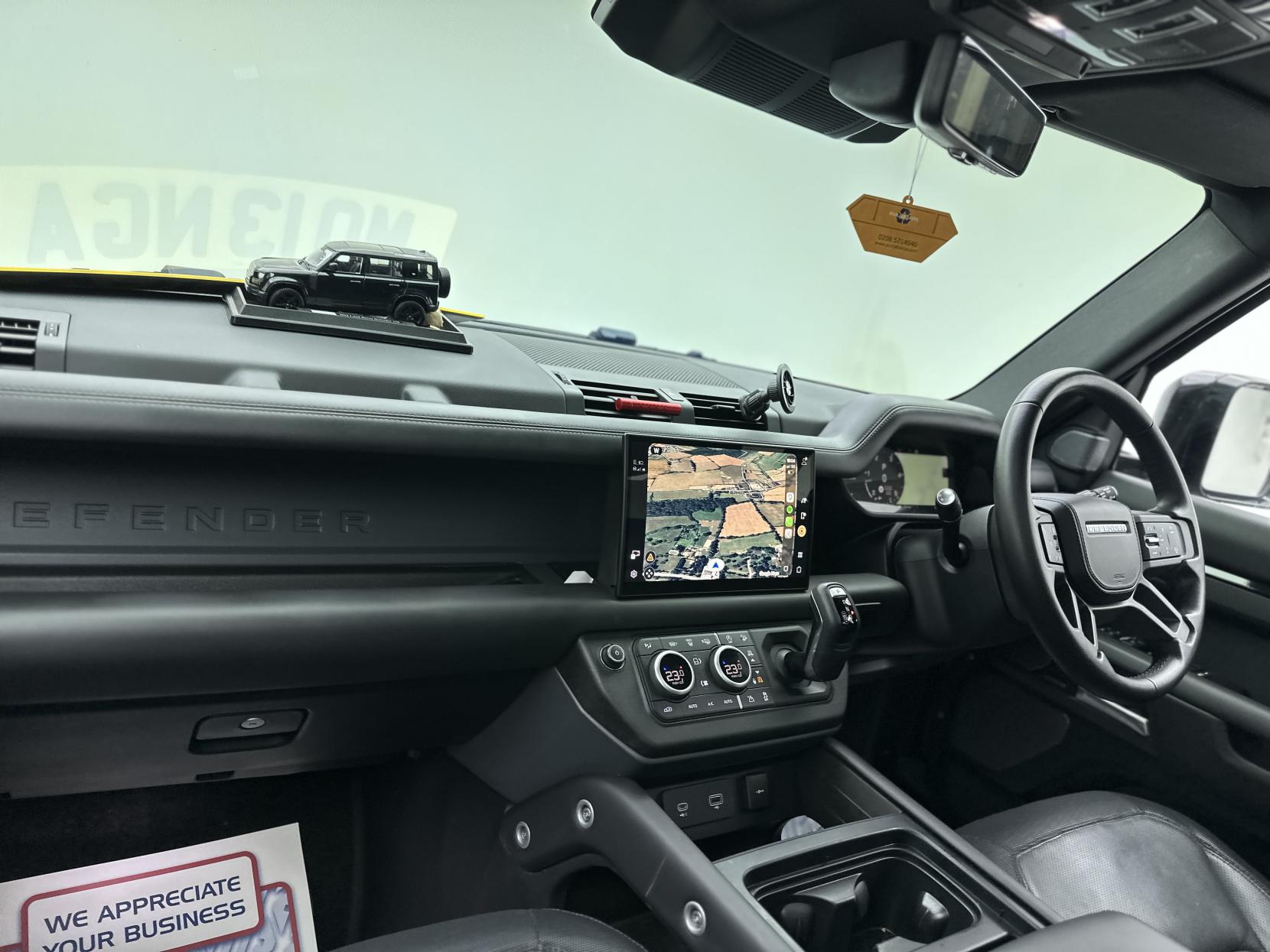 Land Rover Defender 110 3.0 D300 MHEV X-Dynamic HSE SUV 5dr Diesel Auto 4WD Euro 6 (s/s) (300 ps)