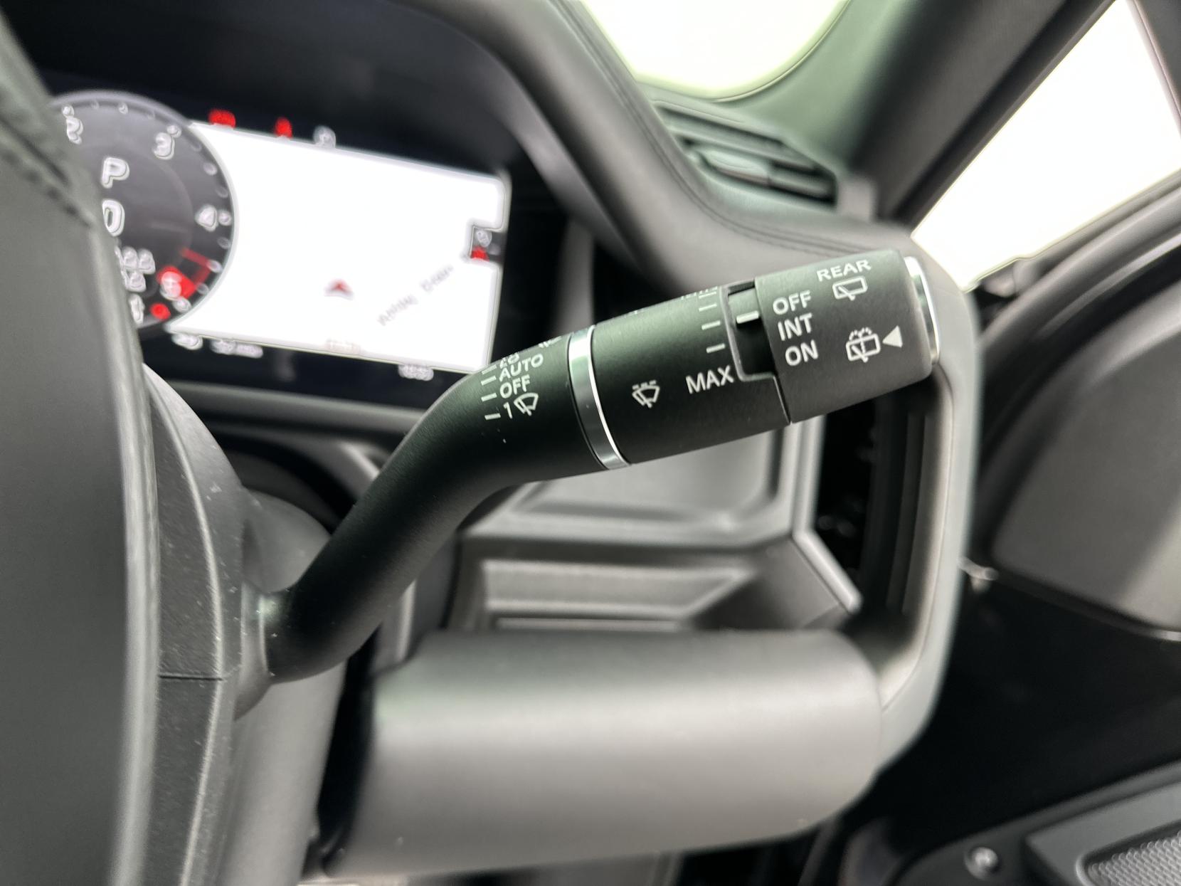 Land Rover Defender 110 3.0 D300 MHEV X-Dynamic HSE SUV 5dr Diesel Auto 4WD Euro 6 (s/s) (300 ps)