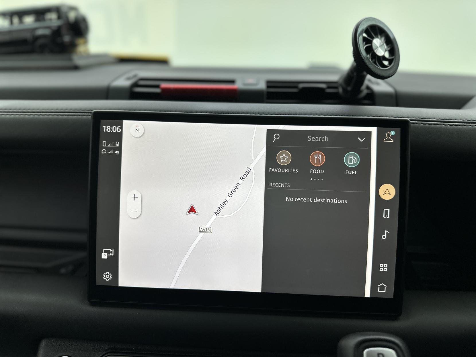 Land Rover Defender 110 3.0 D300 MHEV X-Dynamic HSE SUV 5dr Diesel Auto 4WD Euro 6 (s/s) (300 ps)