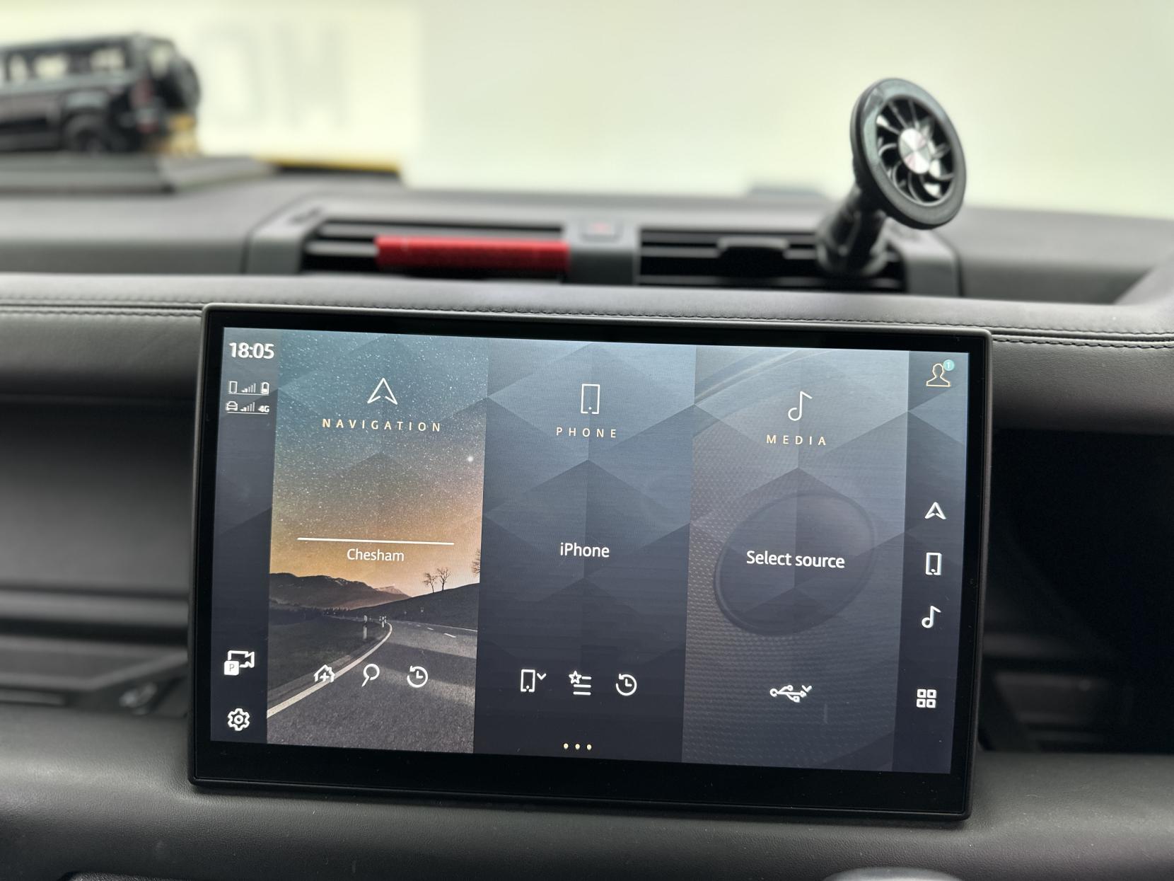 Land Rover Defender 110 3.0 D300 MHEV X-Dynamic HSE SUV 5dr Diesel Auto 4WD Euro 6 (s/s) (300 ps)