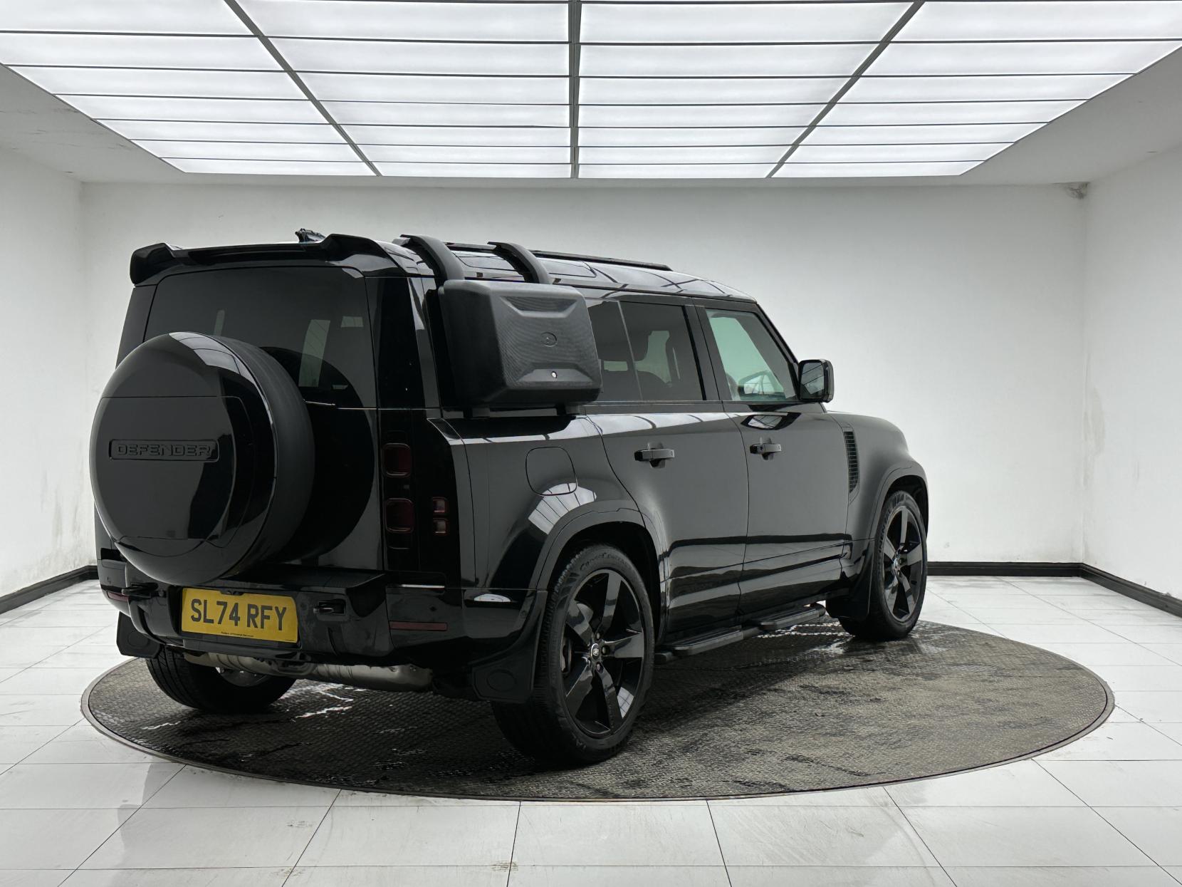 Land Rover Defender 110 3.0 D300 MHEV X-Dynamic HSE SUV 5dr Diesel Auto 4WD Euro 6 (s/s) (300 ps)
