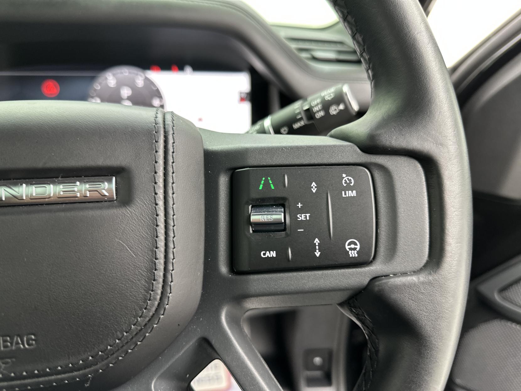 Land Rover Defender 110 3.0 D300 MHEV X-Dynamic HSE SUV 5dr Diesel Auto 4WD Euro 6 (s/s) (300 ps)