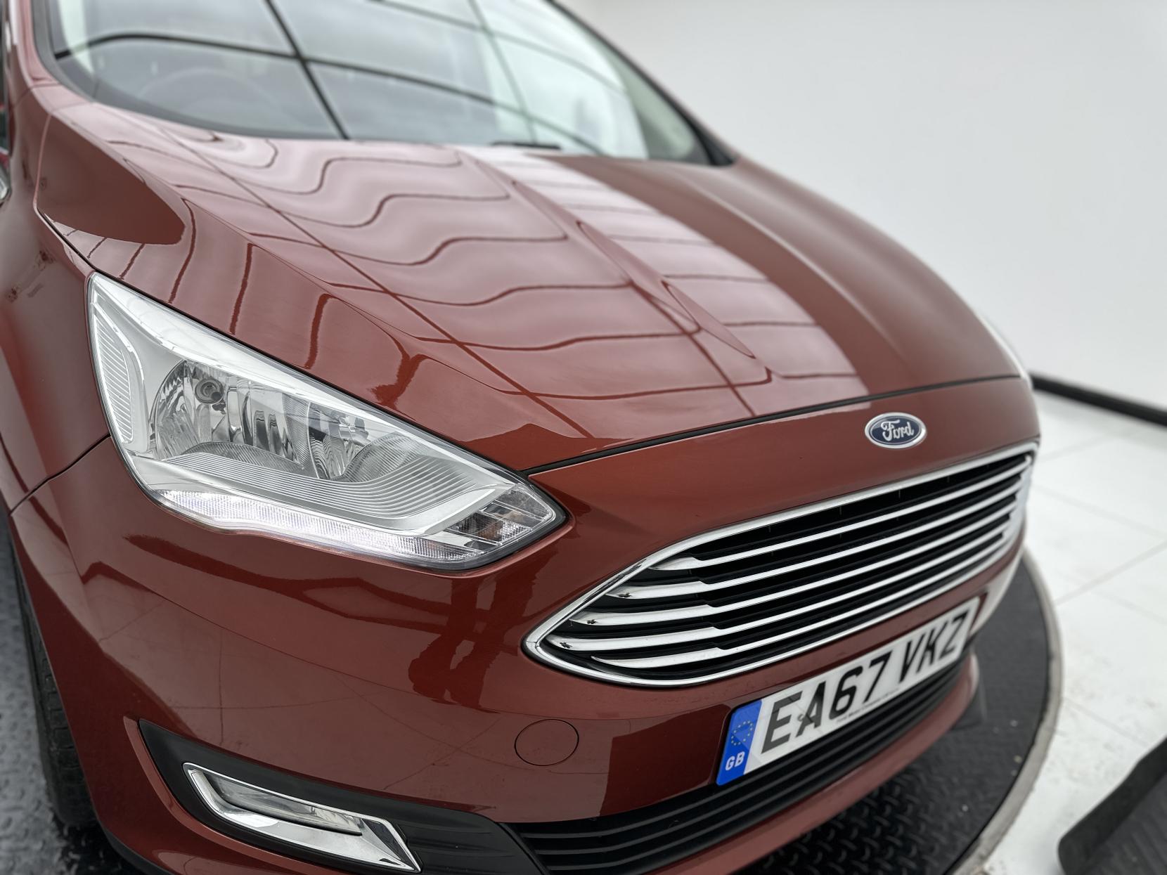 Ford C-Max 1.5 TDCi Titanium MPV 5dr Diesel Powershift Euro 6 (s/s) (120 ps)