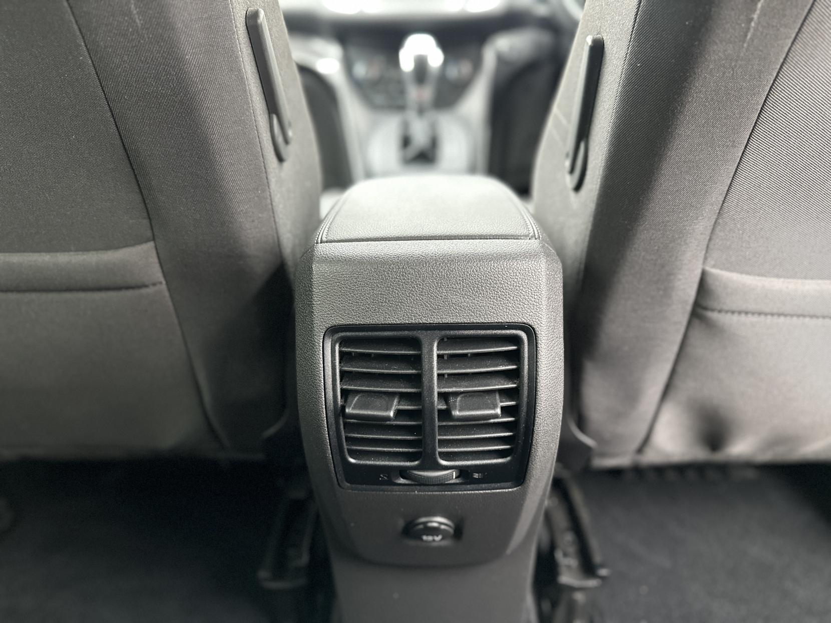 Ford C-Max 1.5 TDCi Titanium MPV 5dr Diesel Powershift Euro 6 (s/s) (120 ps)