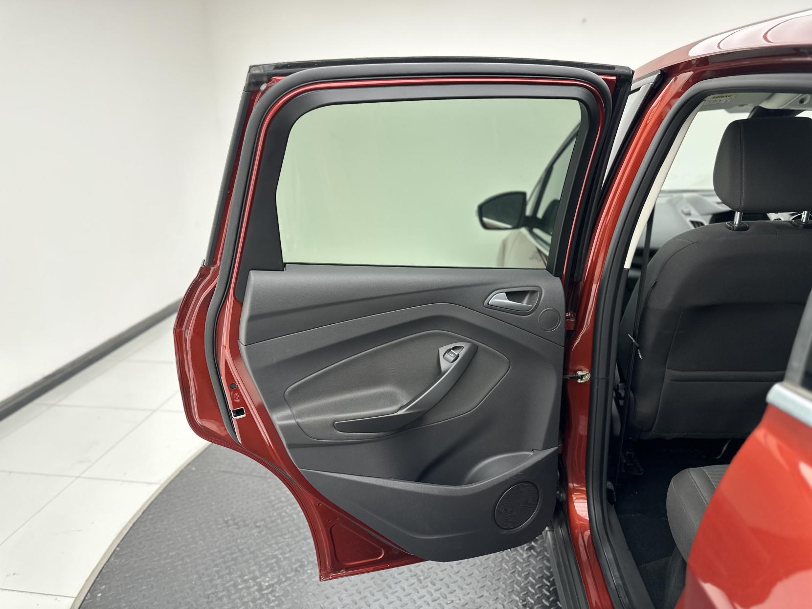 Ford C-Max 1.5 TDCi Titanium MPV 5dr Diesel Powershift Euro 6 (s/s) (120 ps)