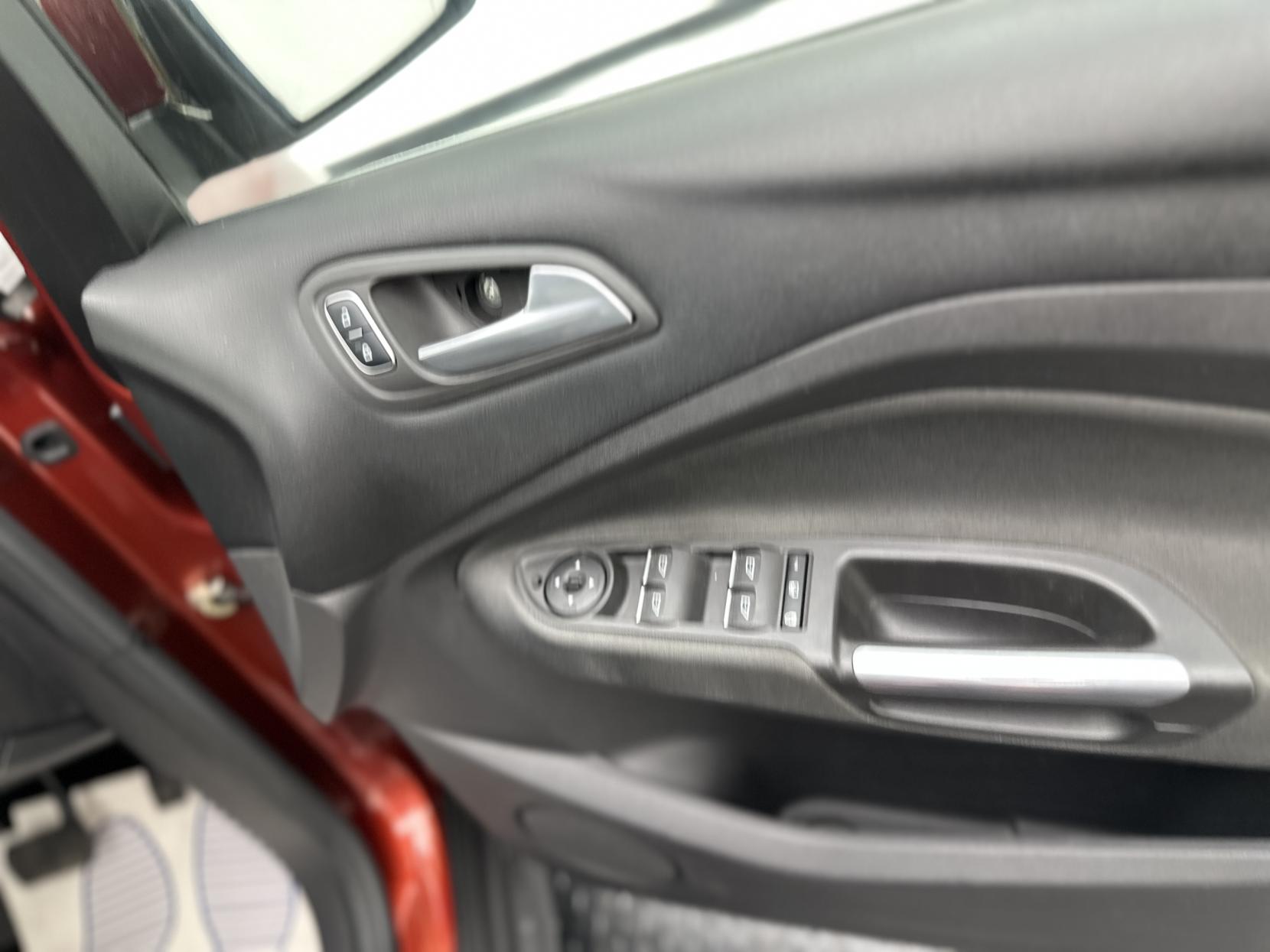 Ford C-Max 1.5 TDCi Titanium MPV 5dr Diesel Powershift Euro 6 (s/s) (120 ps)