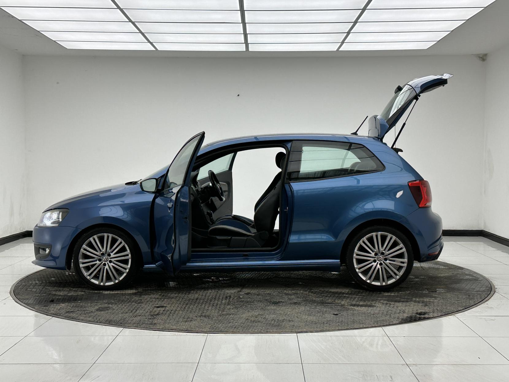 Volkswagen Polo 1.4 TSI BlueMotion Tech ACT BlueGT Hatchback 3dr Petrol DSG Euro 6 (s/s) (150 ps)