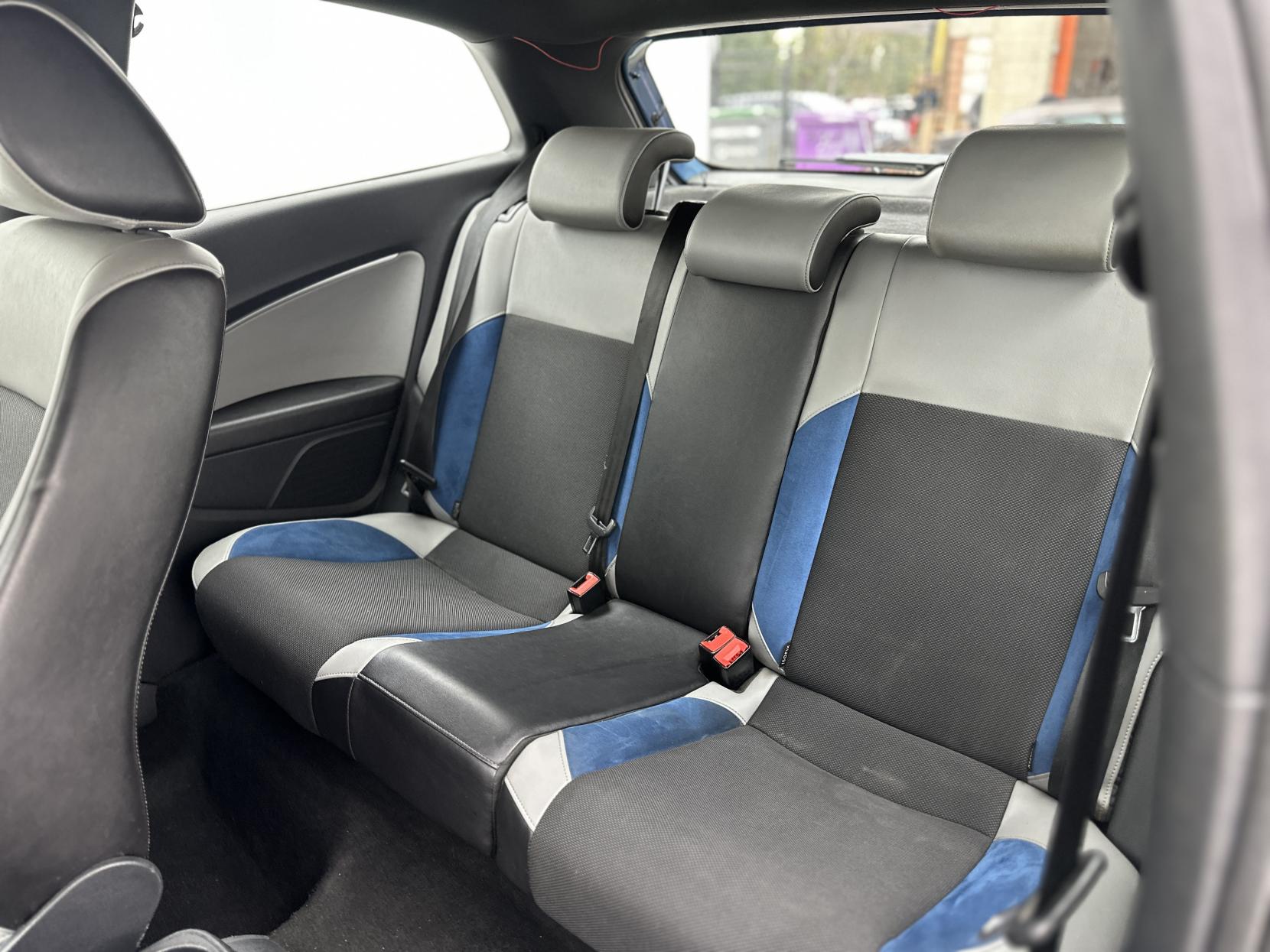 Volkswagen Polo 1.4 TSI BlueMotion Tech ACT BlueGT Hatchback 3dr Petrol DSG Euro 6 (s/s) (150 ps)