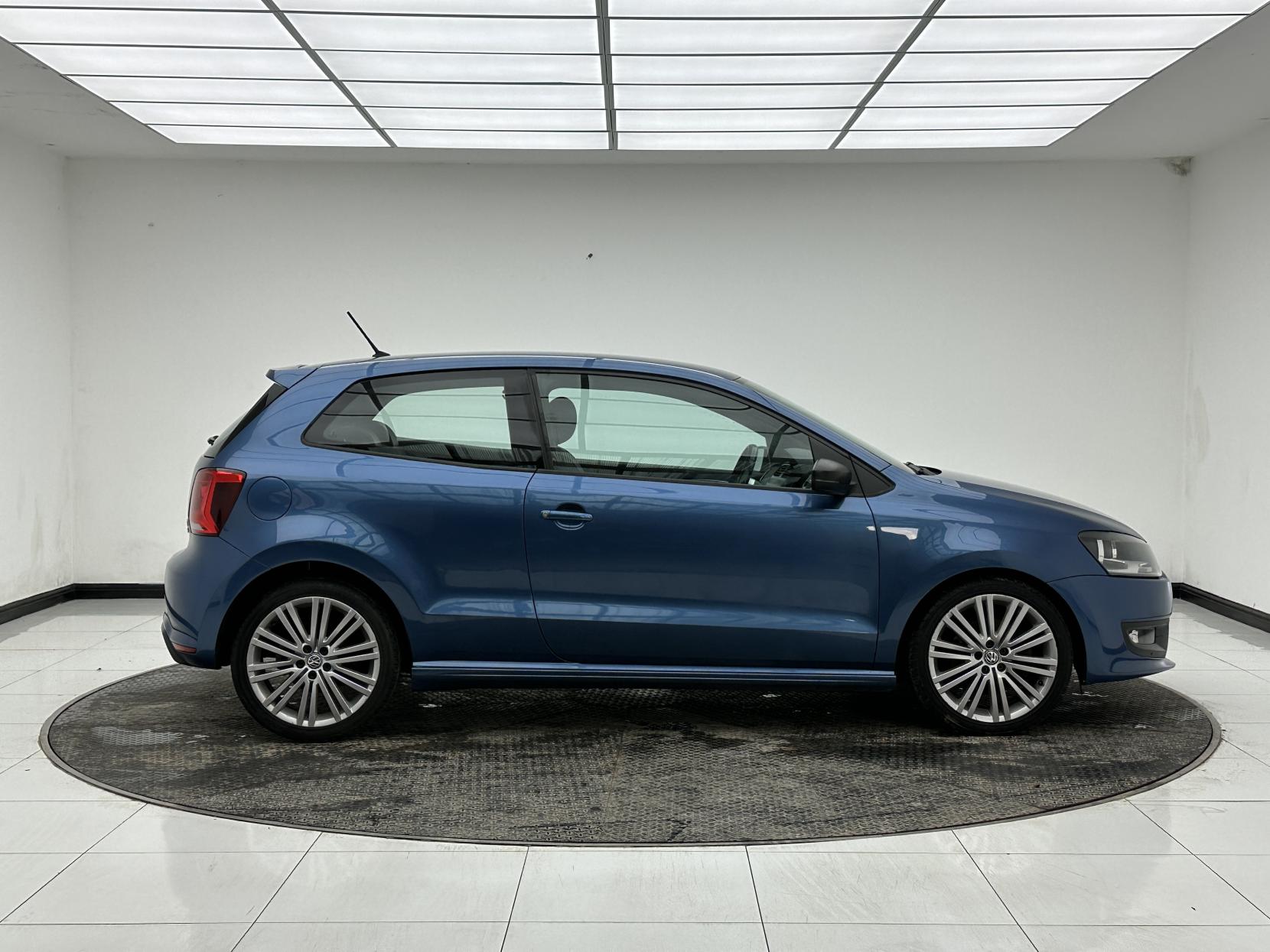 Volkswagen Polo 1.4 TSI BlueMotion Tech ACT BlueGT Hatchback 3dr Petrol DSG Euro 6 (s/s) (150 ps)