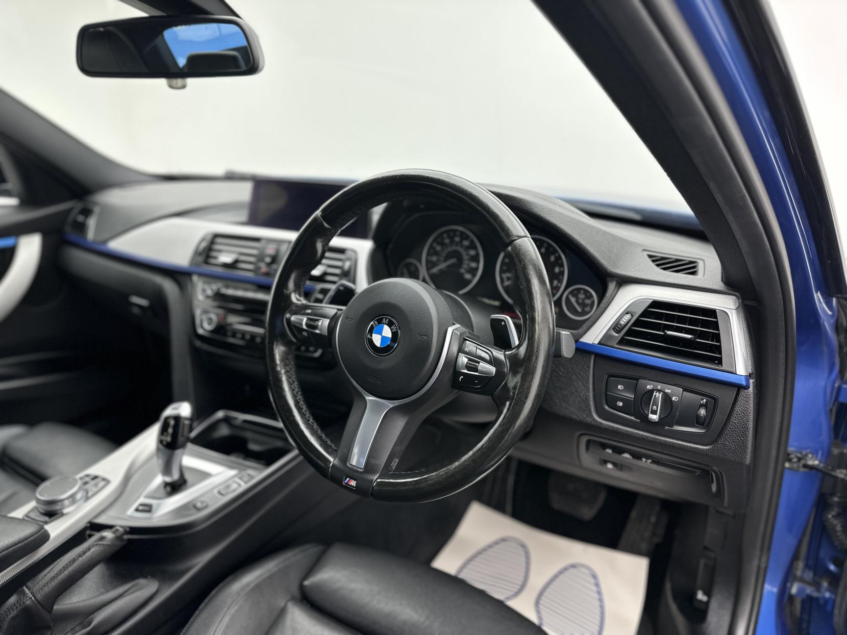 BMW 3 Series 2.0 330e 7.6kWh M Sport Saloon 4dr Petrol Plug-in Hybrid Auto Euro 6 (s/s) (252 ps)