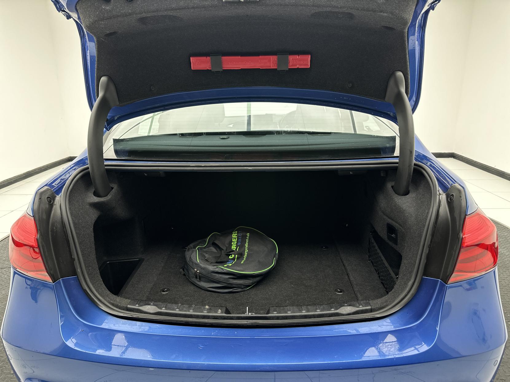 BMW 3 Series 2.0 330e 7.6kWh M Sport Saloon 4dr Petrol Plug-in Hybrid Auto Euro 6 (s/s) (252 ps)