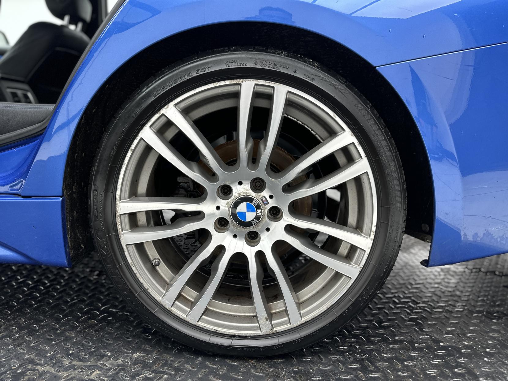 BMW 3 Series 2.0 330e 7.6kWh M Sport Saloon 4dr Petrol Plug-in Hybrid Auto Euro 6 (s/s) (252 ps)