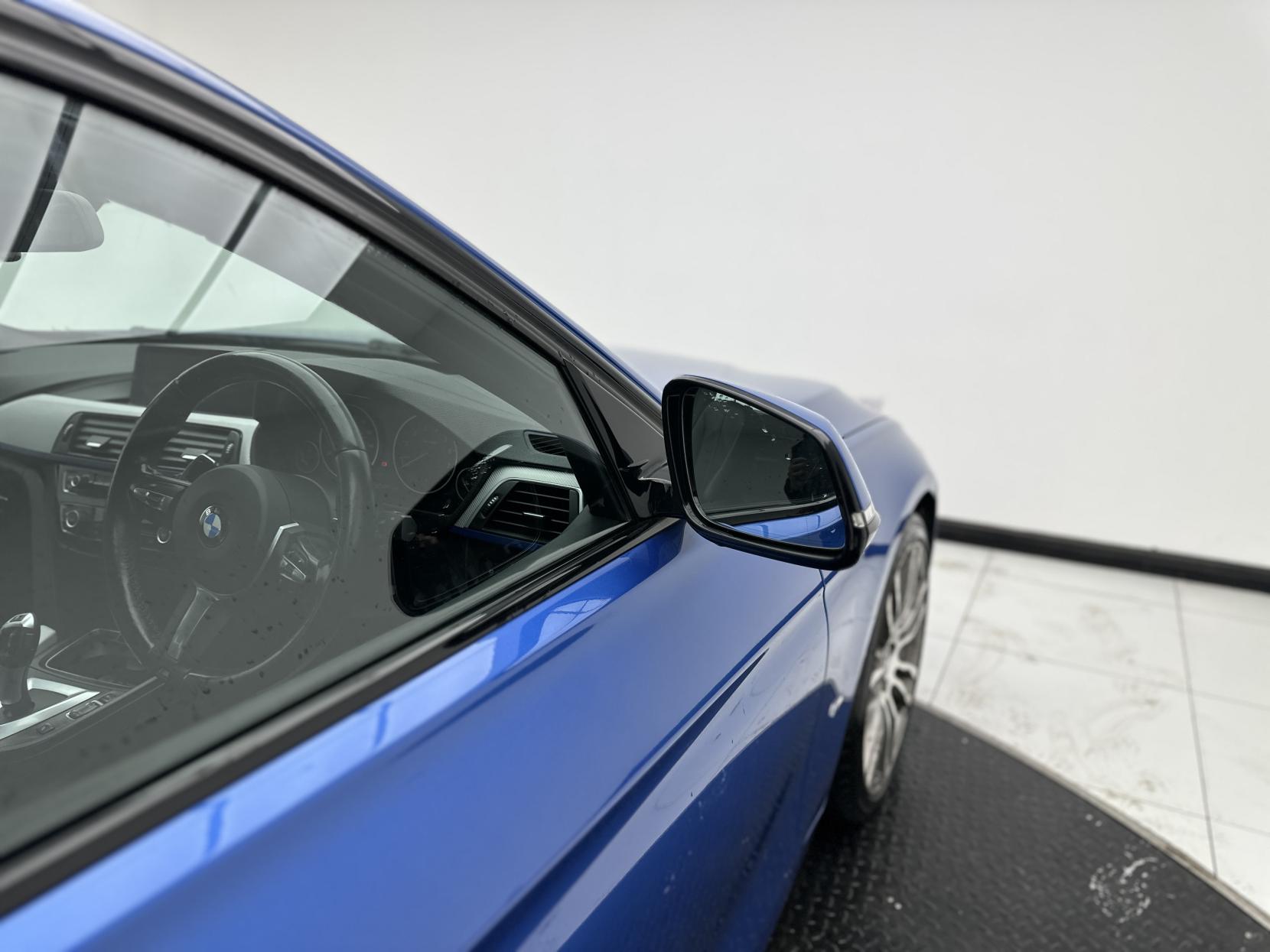 BMW 3 Series 2.0 330e 7.6kWh M Sport Saloon 4dr Petrol Plug-in Hybrid Auto Euro 6 (s/s) (252 ps)