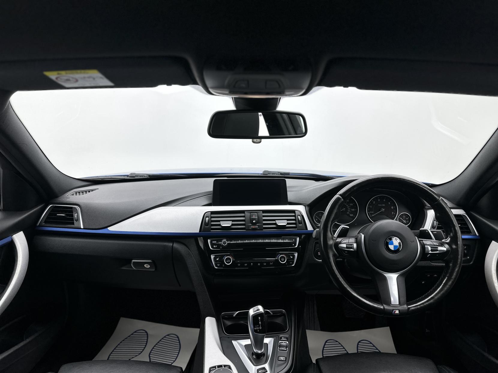 BMW 3 Series 2.0 330e 7.6kWh M Sport Saloon 4dr Petrol Plug-in Hybrid Auto Euro 6 (s/s) (252 ps)