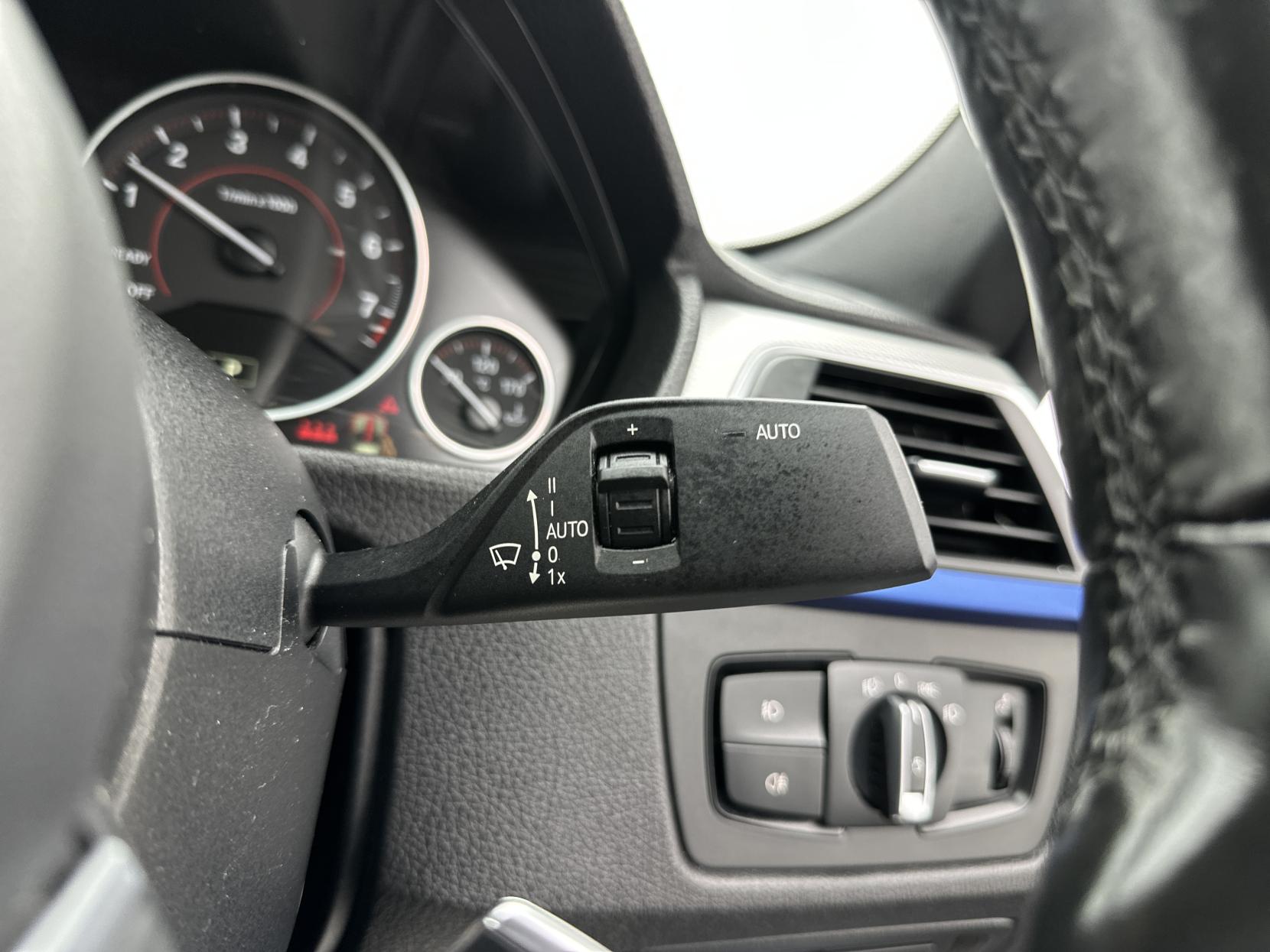 BMW 3 Series 2.0 330e 7.6kWh M Sport Saloon 4dr Petrol Plug-in Hybrid Auto Euro 6 (s/s) (252 ps)