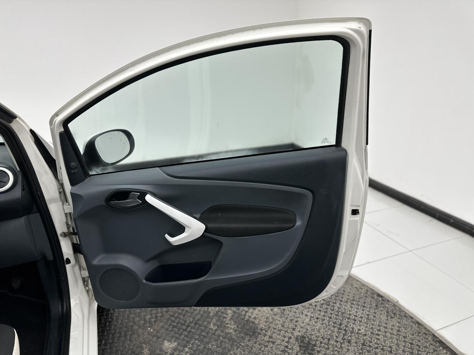 Ford Ka 1.2 Zetec White Edition Hatchback 3dr Petrol Manual Euro 6 (s/s) (69 ps)