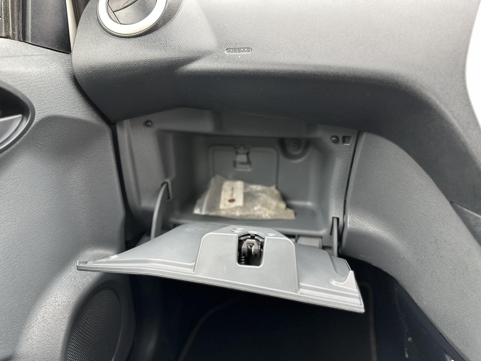 Ford Ka 1.2 Zetec White Edition Hatchback 3dr Petrol Manual Euro 6 (s/s) (69 ps)