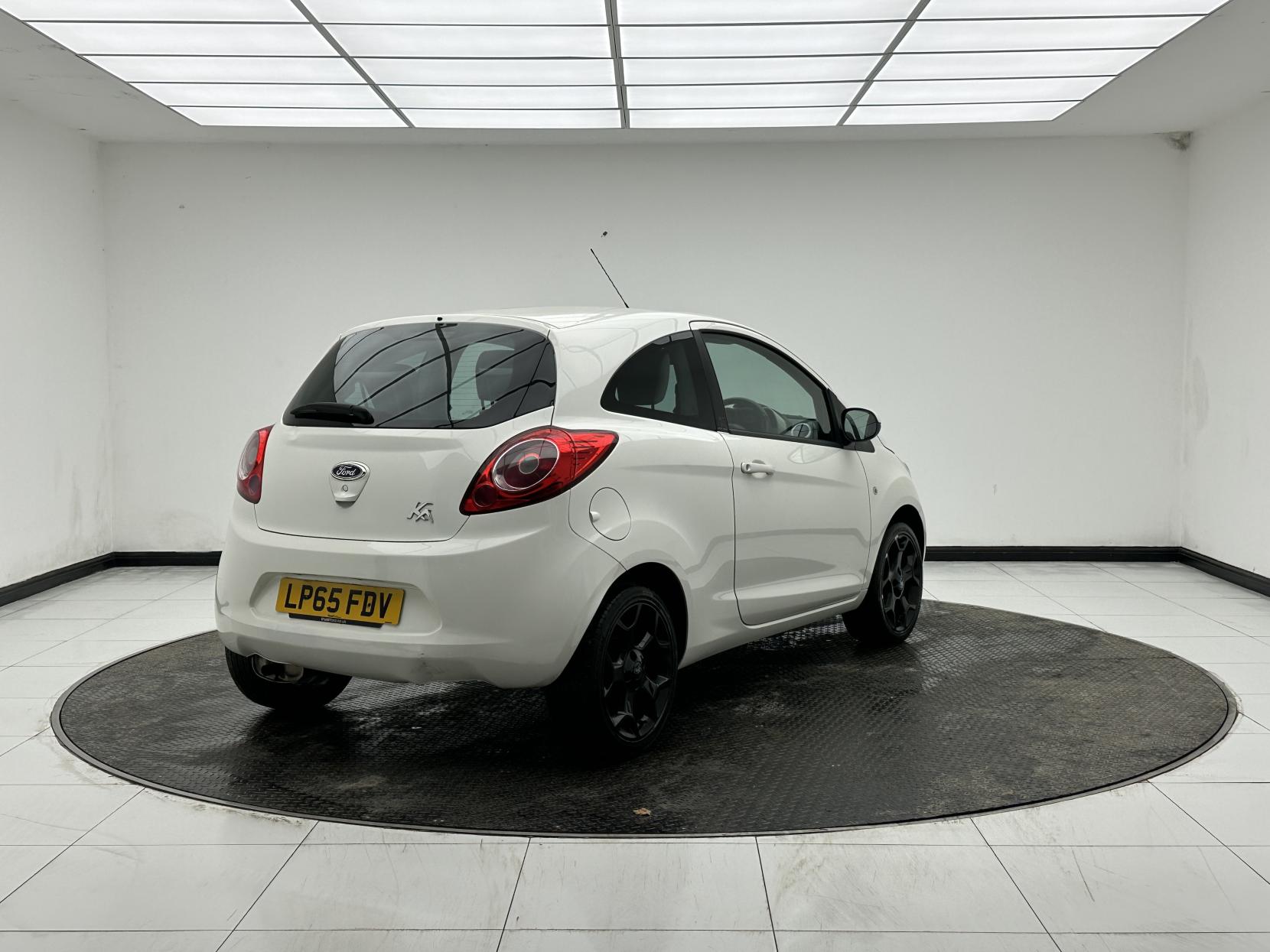 Ford Ka 1.2 Zetec White Edition Hatchback 3dr Petrol Manual Euro 6 (s/s) (69 ps)