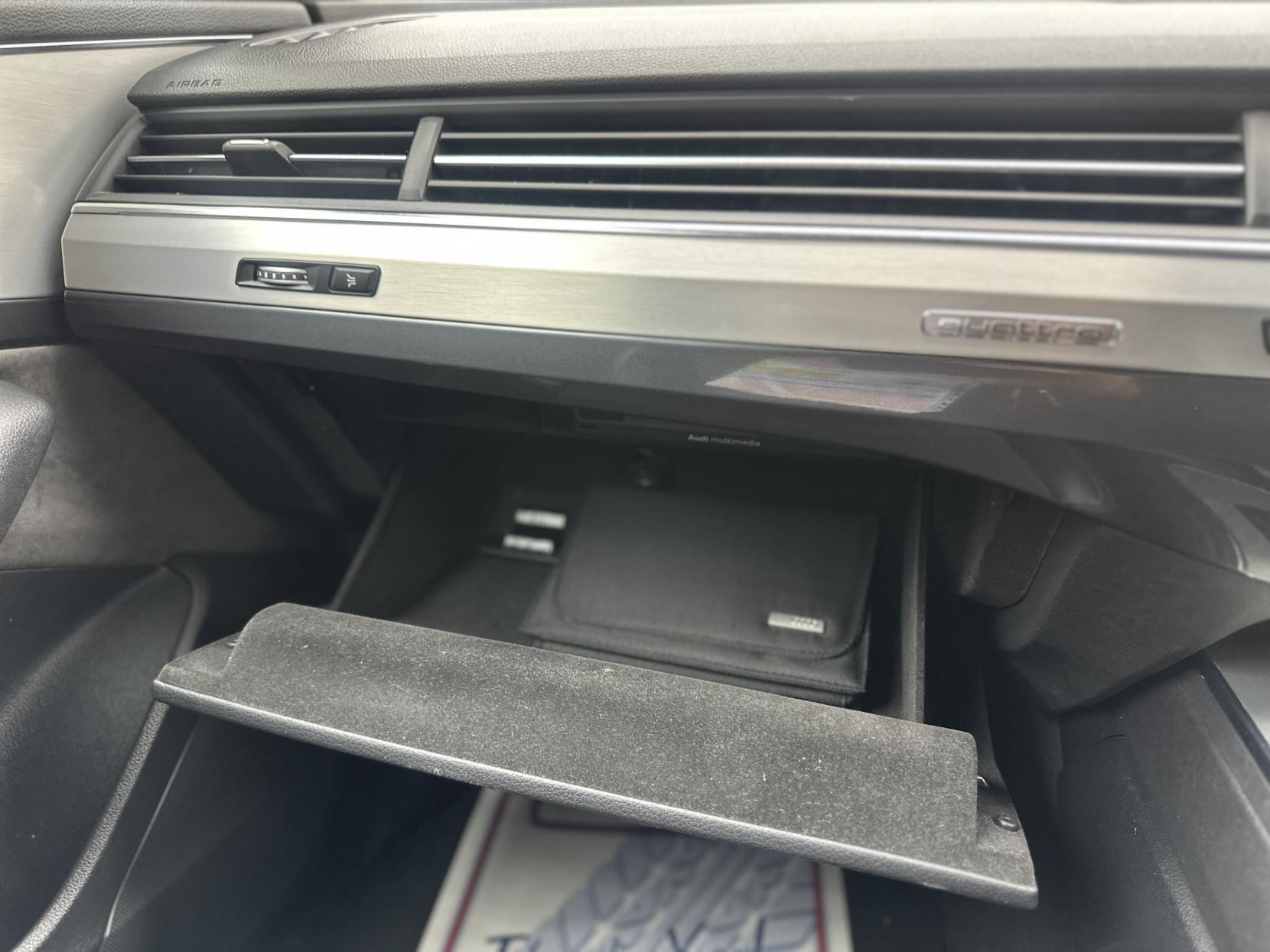 Audi Q7 3.0 TDI V6 S line SUV 5dr Diesel Tiptronic quattro Euro 6 (s/s) (218 ps)