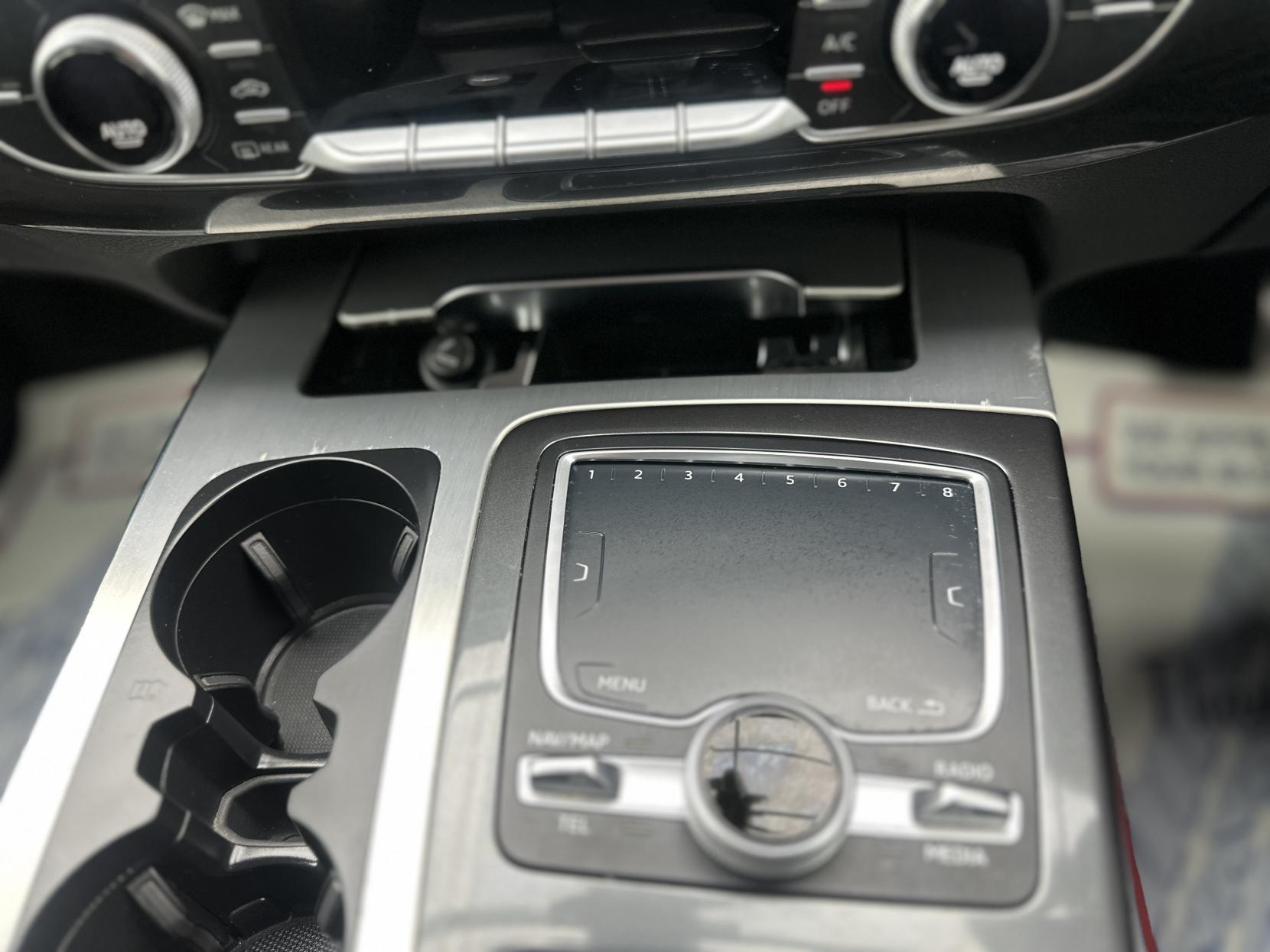 Audi Q7 3.0 TDI V6 S line SUV 5dr Diesel Tiptronic quattro Euro 6 (s/s) (218 ps)