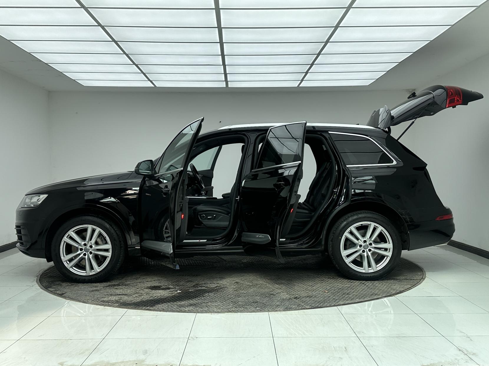 Audi Q7 3.0 TDI V6 S line SUV 5dr Diesel Tiptronic quattro Euro 6 (s/s) (218 ps)