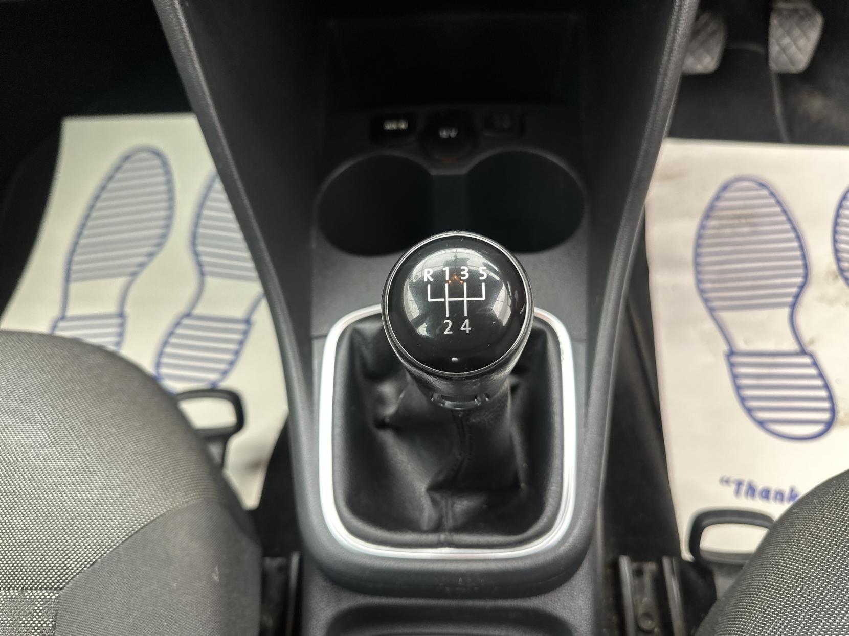 Volkswagen Polo 1.2 TSI BlueMotion Tech SE Hatchback 5dr Petrol Manual Euro 6 (s/s) (90 ps)