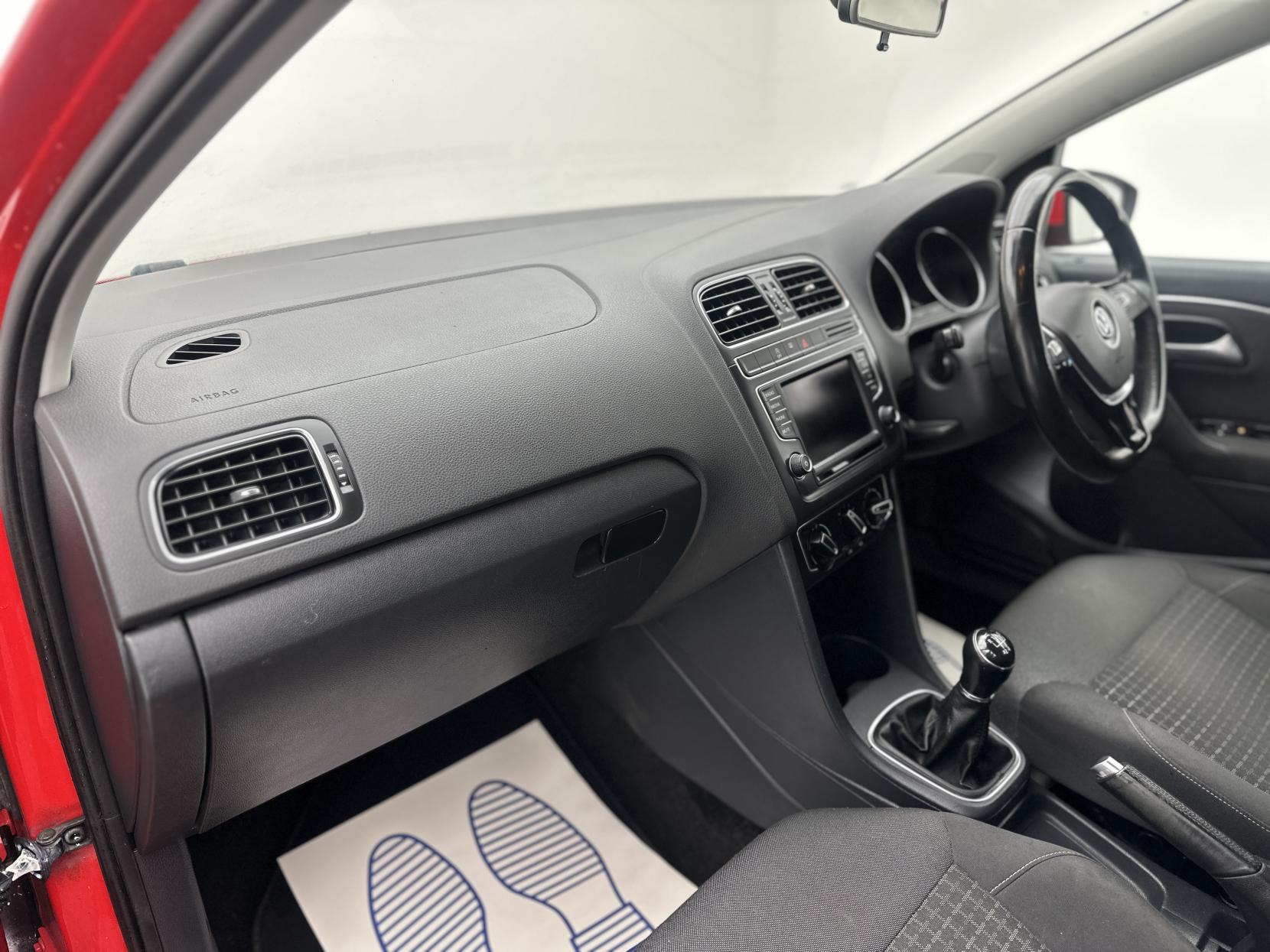 Volkswagen Polo 1.2 TSI BlueMotion Tech SE Hatchback 5dr Petrol Manual Euro 6 (s/s) (90 ps)