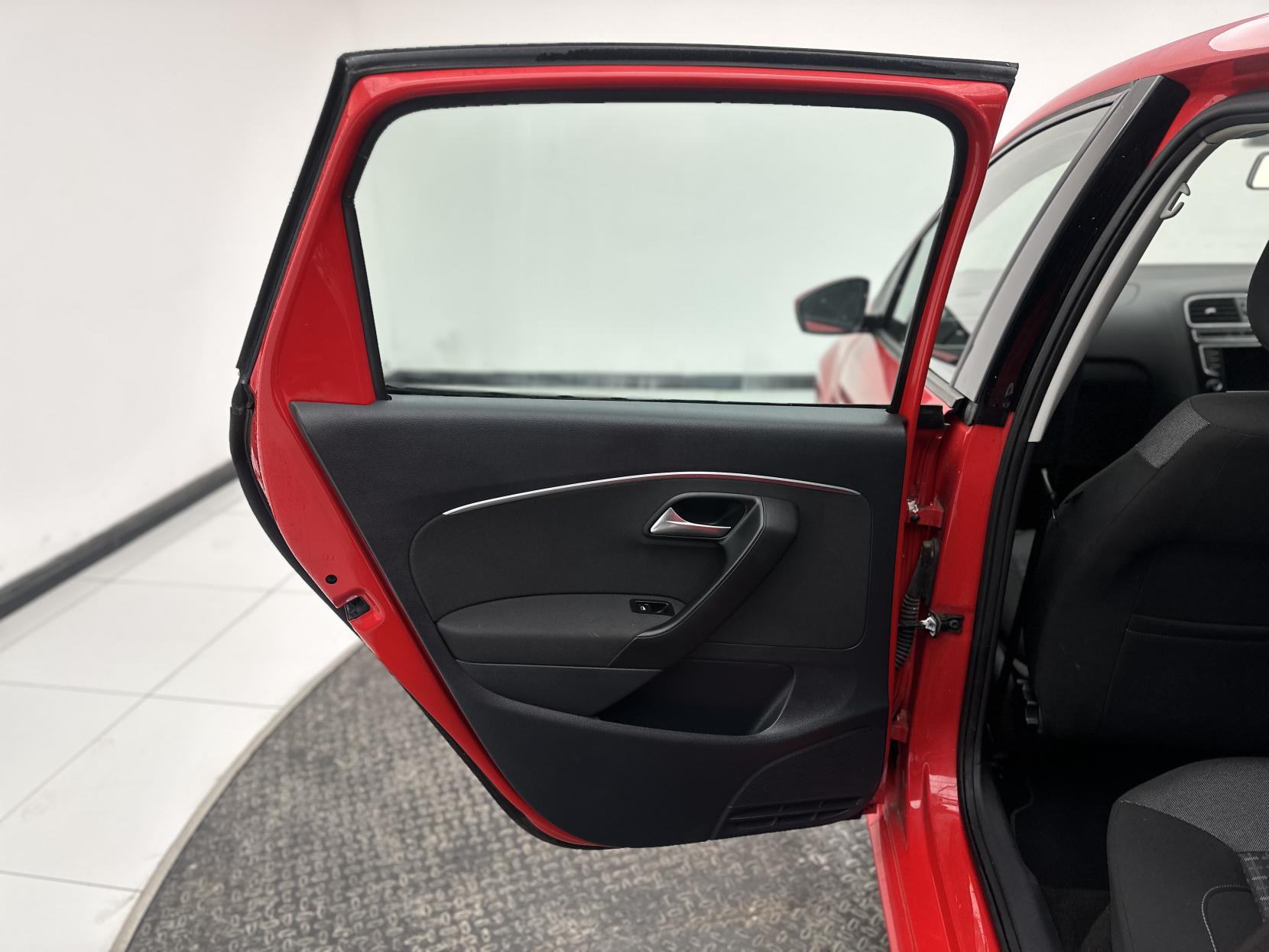 Volkswagen Polo 1.2 TSI BlueMotion Tech SE Hatchback 5dr Petrol Manual Euro 6 (s/s) (90 ps)