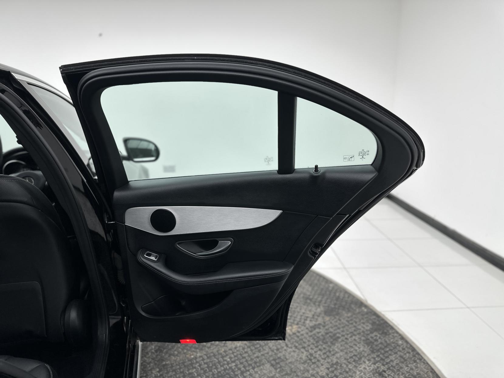 Mercedes-Benz C Class 2.0 C350e 6.4kWh Sport (Premium) Saloon 4dr Petrol Plug-in Hybrid G-Tronic+ Euro 6 (s/s) (293 ps)