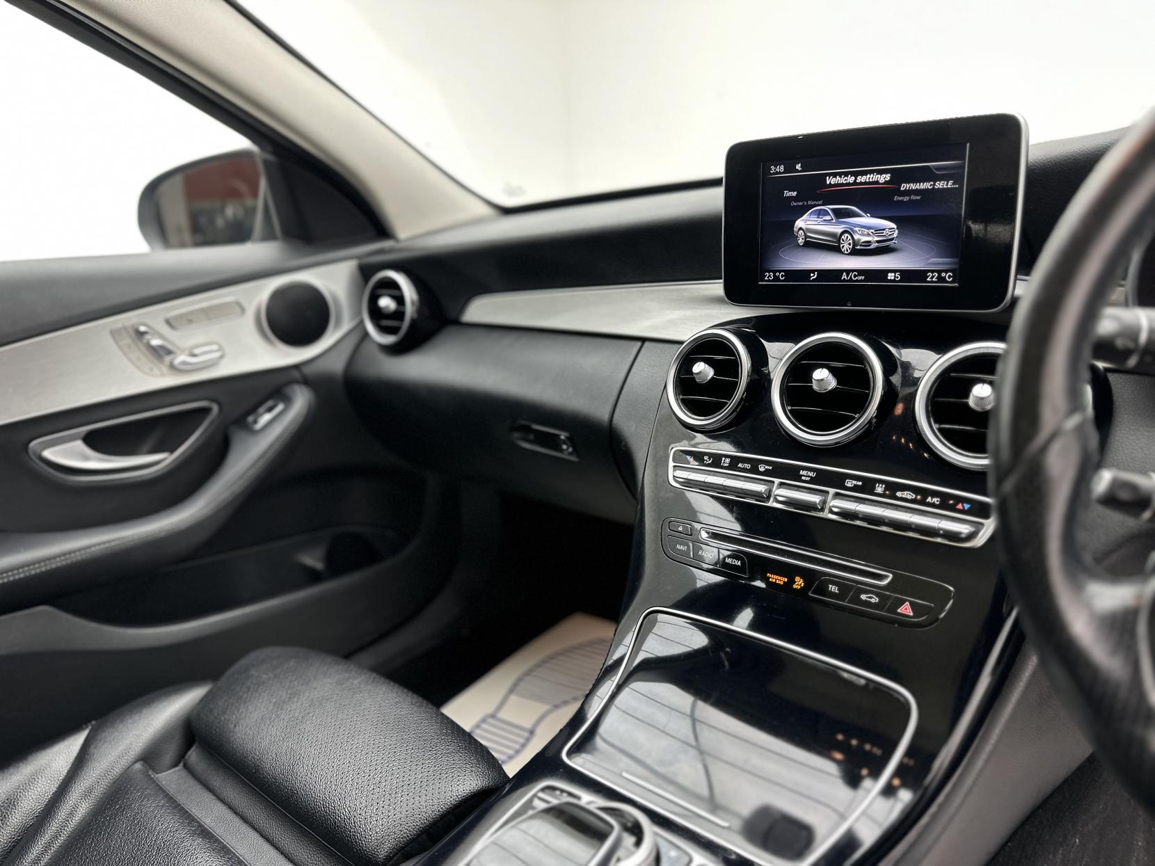 Mercedes-Benz C Class 2.0 C350e 6.4kWh Sport (Premium) Saloon 4dr Petrol Plug-in Hybrid G-Tronic+ Euro 6 (s/s) (293 ps)