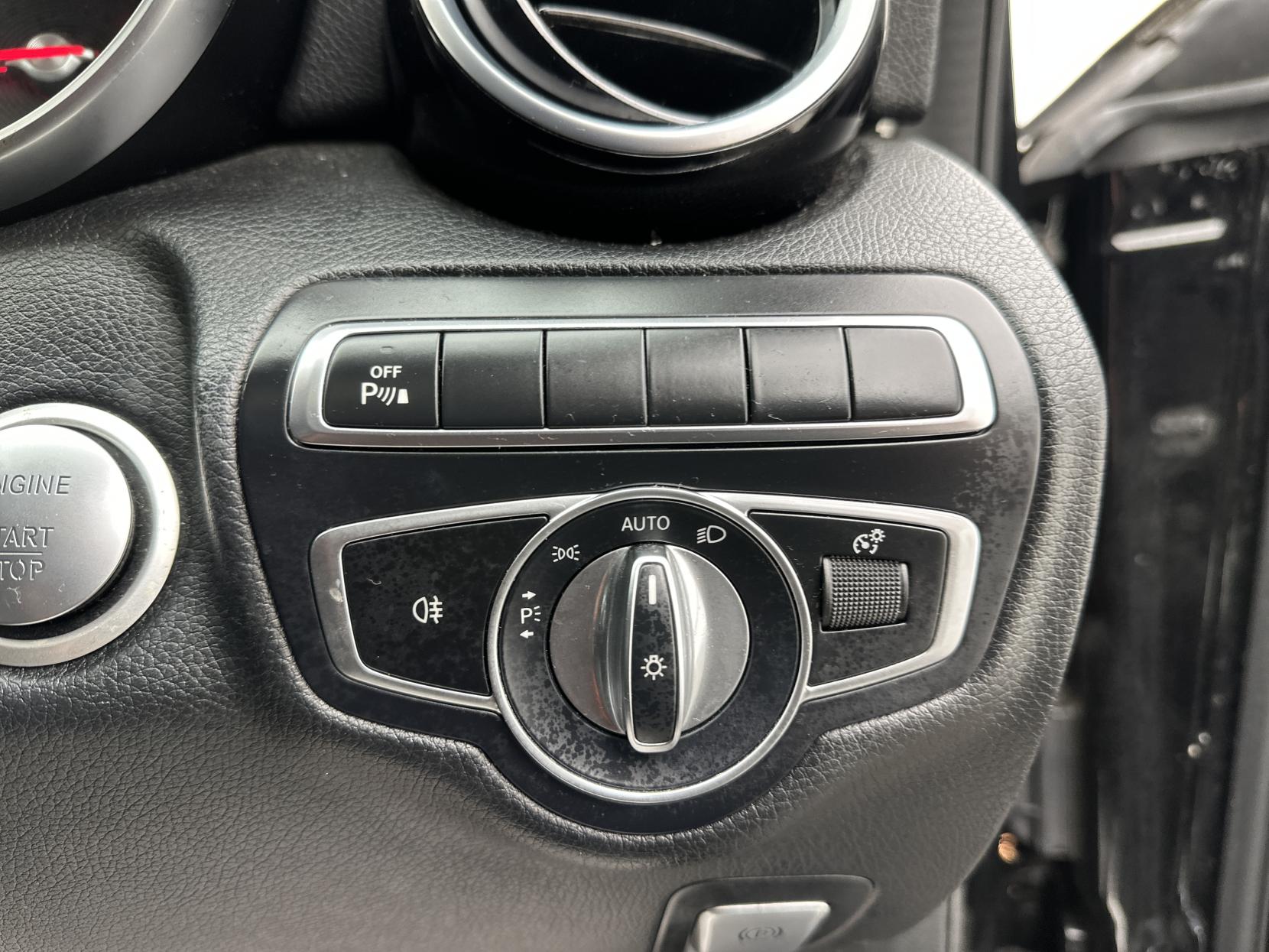 Mercedes-Benz C Class 2.0 C350e 6.4kWh Sport (Premium) Saloon 4dr Petrol Plug-in Hybrid G-Tronic+ Euro 6 (s/s) (293 ps)