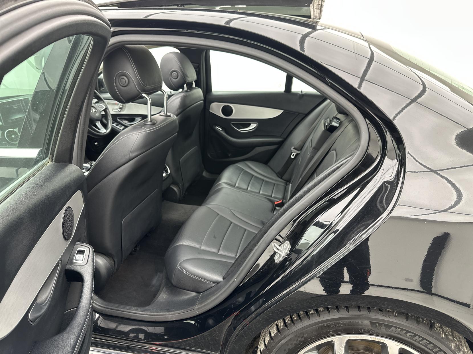 Mercedes-Benz C Class 2.0 C350e 6.4kWh Sport (Premium) Saloon 4dr Petrol Plug-in Hybrid G-Tronic+ Euro 6 (s/s) (293 ps)