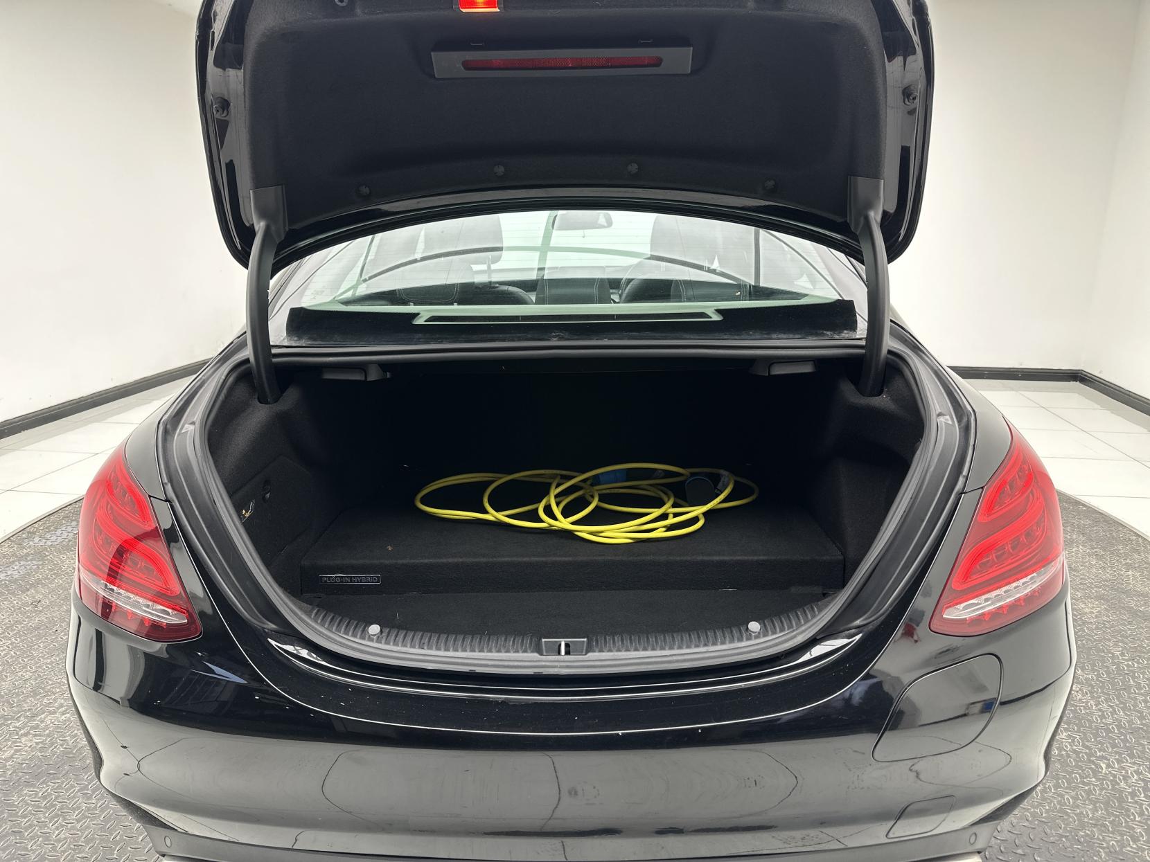 Mercedes-Benz C Class 2.0 C350e 6.4kWh Sport (Premium) Saloon 4dr Petrol Plug-in Hybrid G-Tronic+ Euro 6 (s/s) (293 ps)