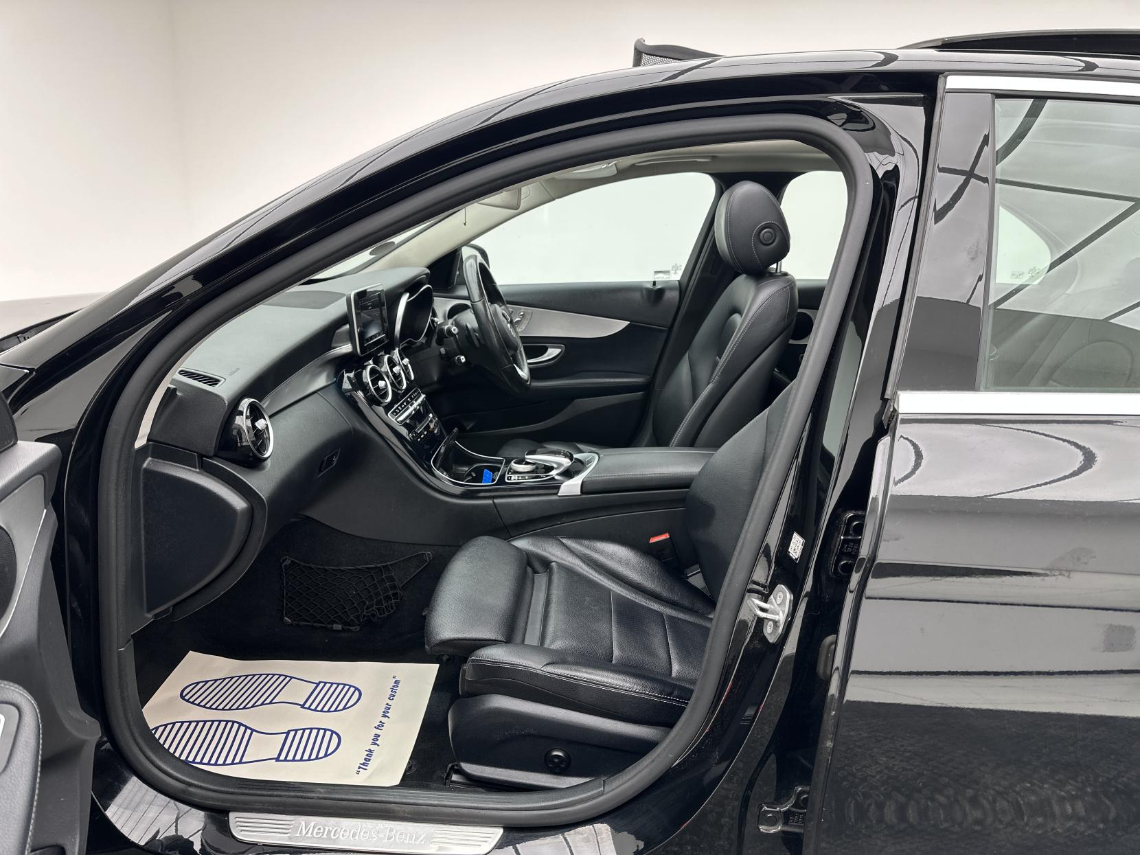 Mercedes-Benz C Class 2.0 C350e 6.4kWh Sport (Premium) Saloon 4dr Petrol Plug-in Hybrid G-Tronic+ Euro 6 (s/s) (293 ps)