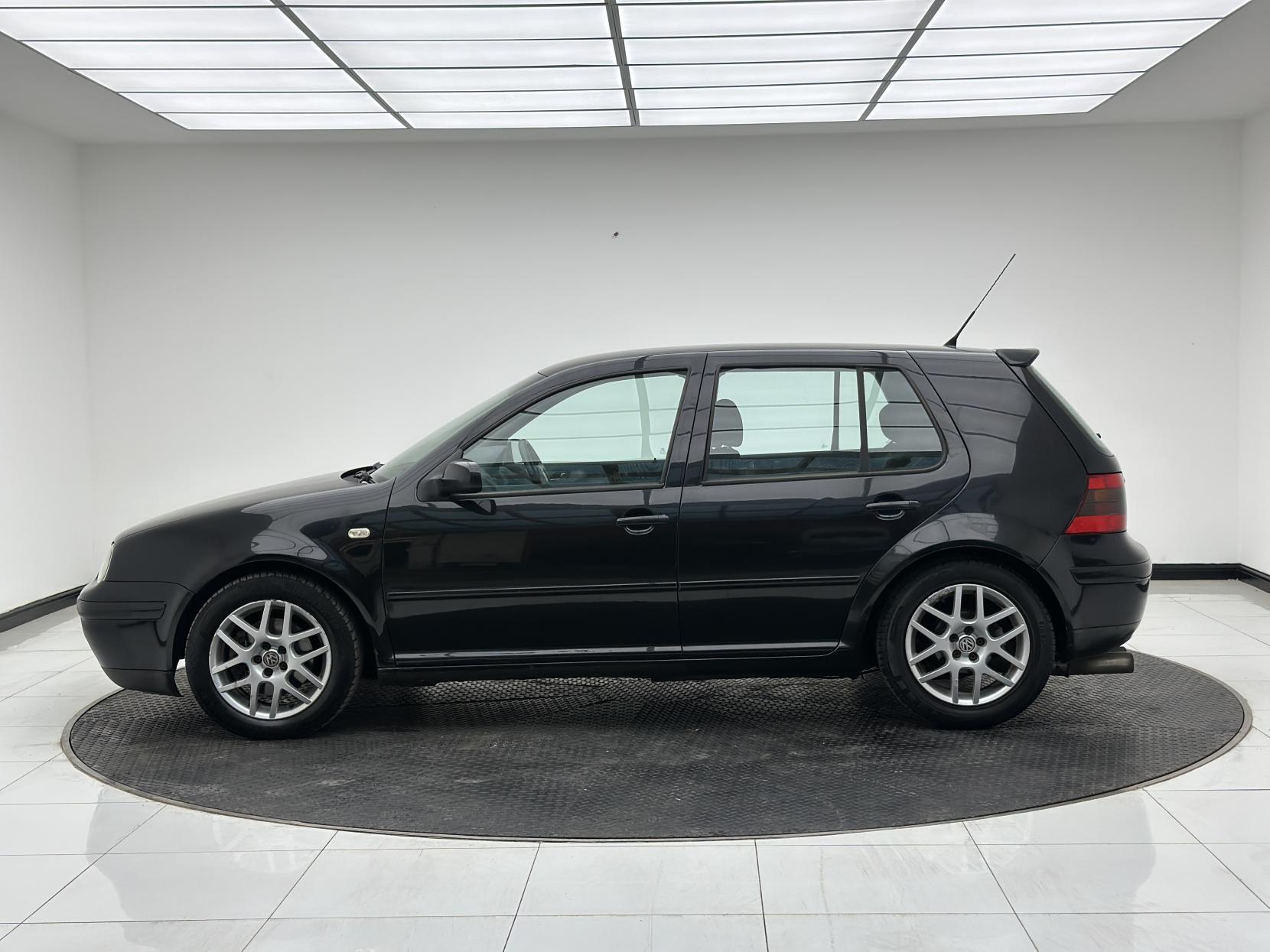 Volkswagen Golf 1.8T GTI Hatchback 5dr Petrol Manual (192 g/km, 150 bhp)
