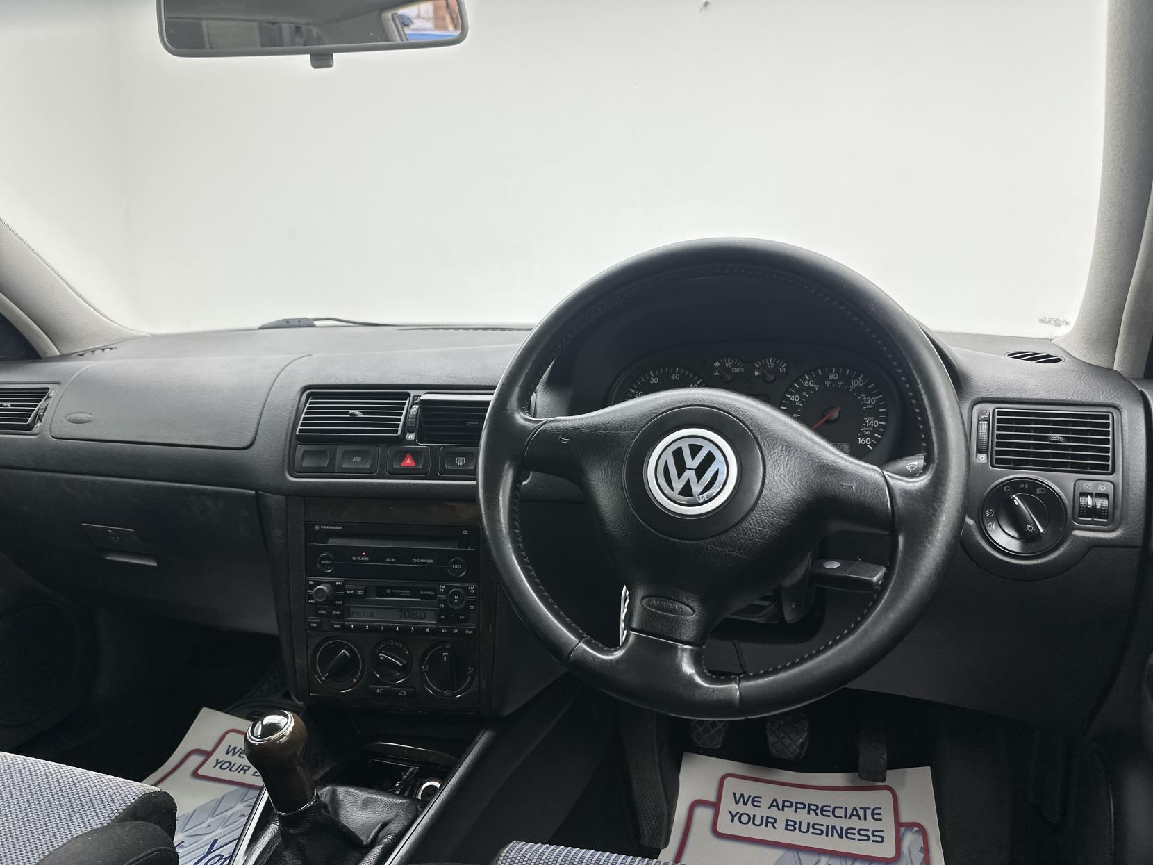 Volkswagen Golf 1.8T GTI Hatchback 5dr Petrol Manual (192 g/km, 150 bhp)