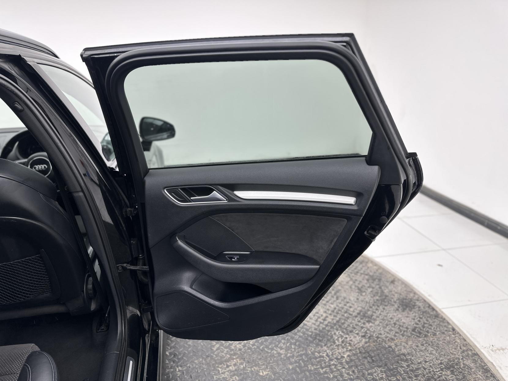 Audi A3 1.6 TDI S line Sportback 5dr Diesel Manual Euro 6 (s/s) (110 ps)