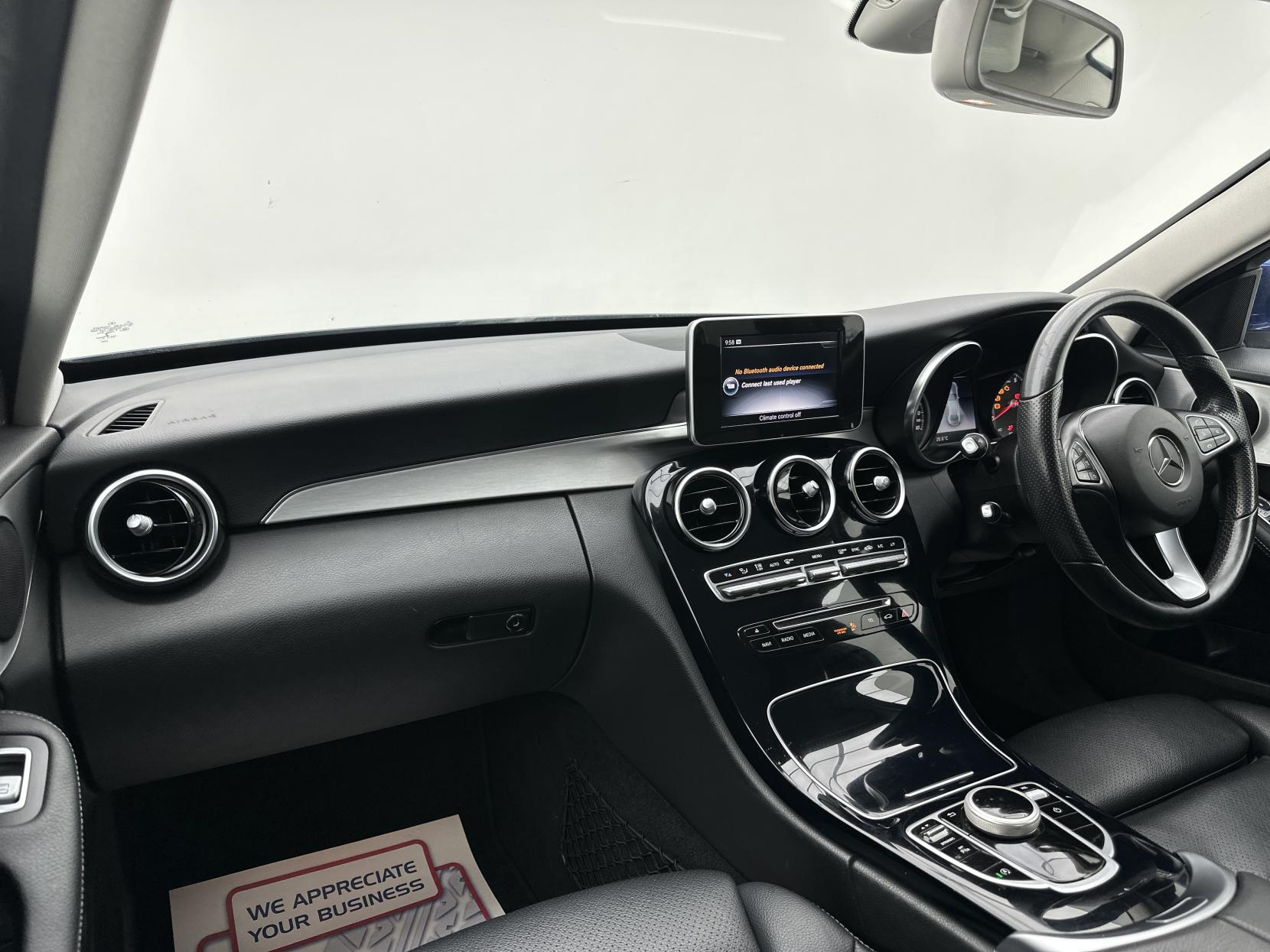Mercedes-Benz C Class 2.0 C200 Sport Saloon 4dr Petrol G-Tronic+ Euro 6 (s/s) (184 ps)