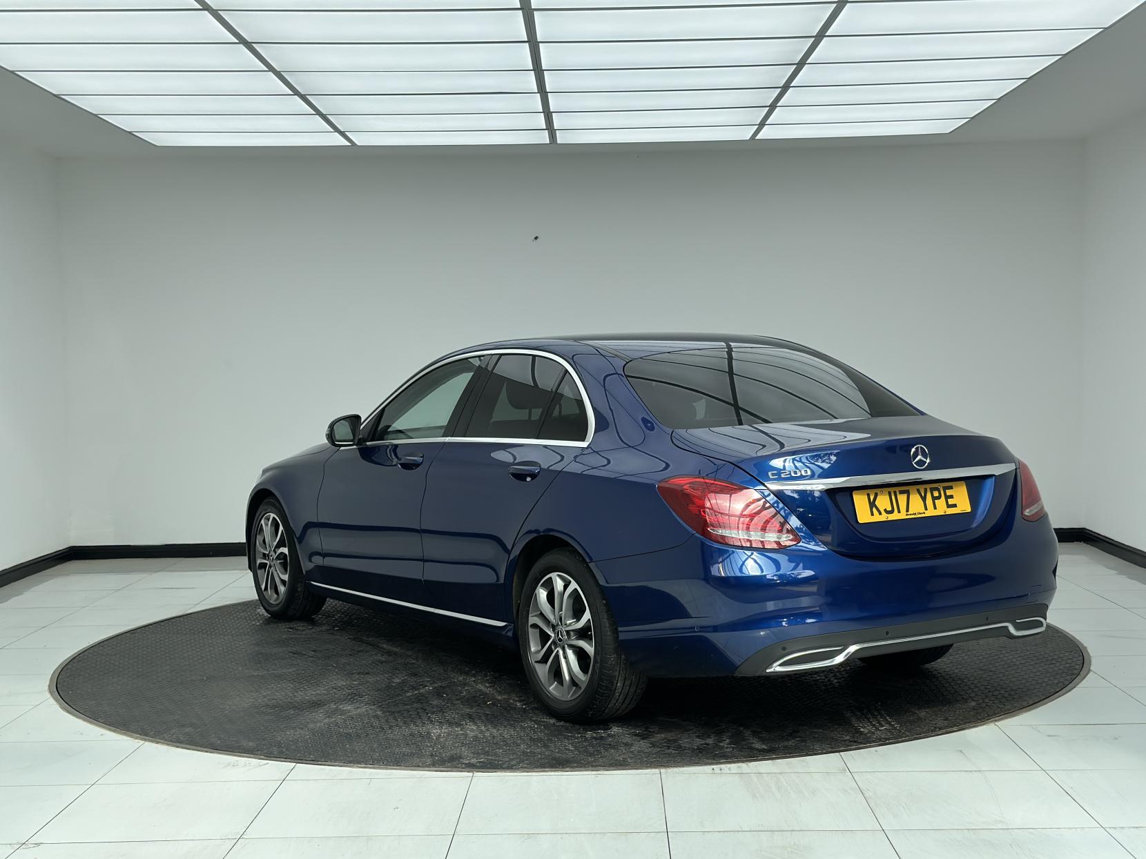 Mercedes-Benz C Class 2.0 C200 Sport Saloon 4dr Petrol G-Tronic+ Euro 6 (s/s) (184 ps)