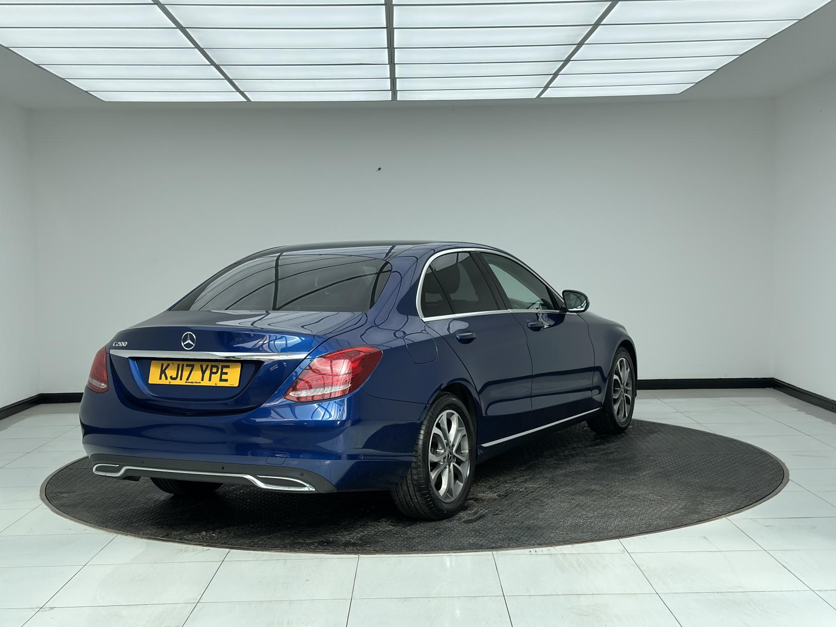 Mercedes-Benz C Class 2.0 C200 Sport Saloon 4dr Petrol G-Tronic+ Euro 6 (s/s) (184 ps)