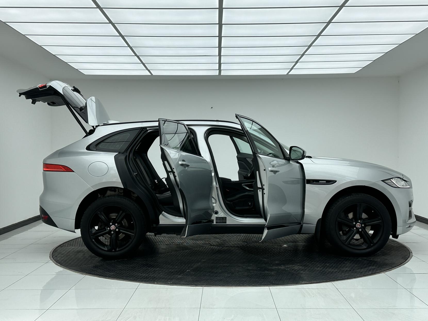 Jaguar F-PACE 2.0 D180 R-Sport SUV 5dr Diesel Auto AWD Euro 6 (s/s) (180 ps)