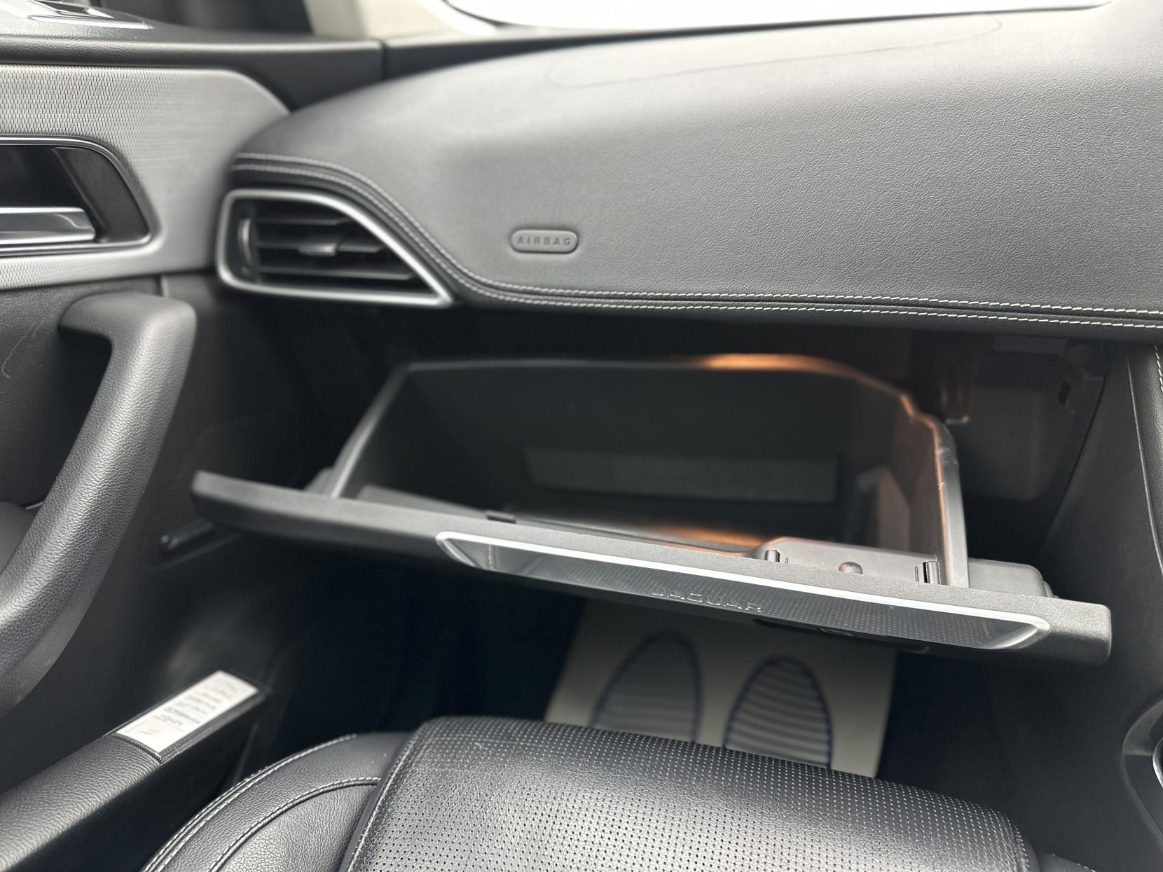 Jaguar F-PACE 2.0 D180 R-Sport SUV 5dr Diesel Auto AWD Euro 6 (s/s) (180 ps)