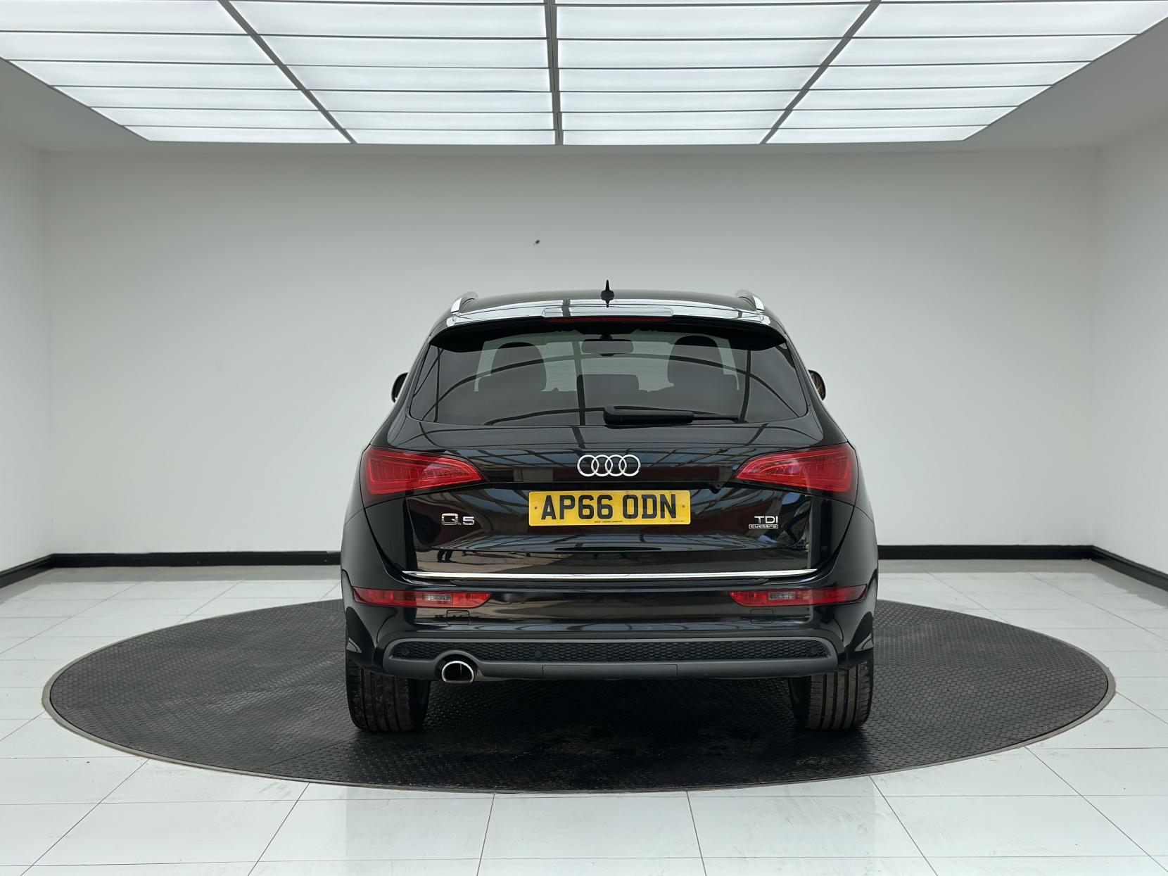 Audi Q5 2.0 TDI S line Plus SUV 5dr Diesel S Tronic quattro Euro 6 (s/s) (190 ps)