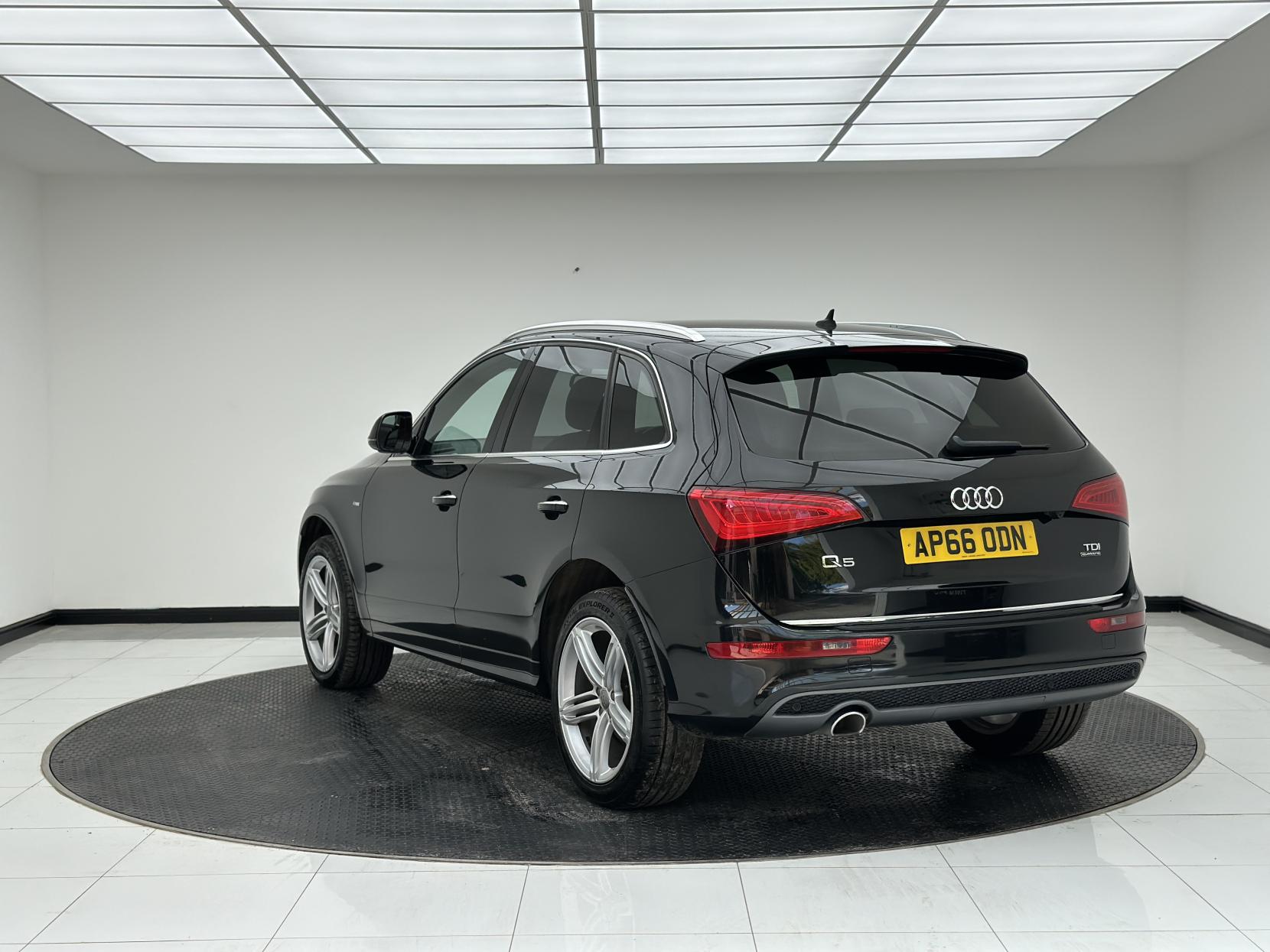 Audi Q5 2.0 TDI S line Plus SUV 5dr Diesel S Tronic quattro Euro 6 (s/s) (190 ps)