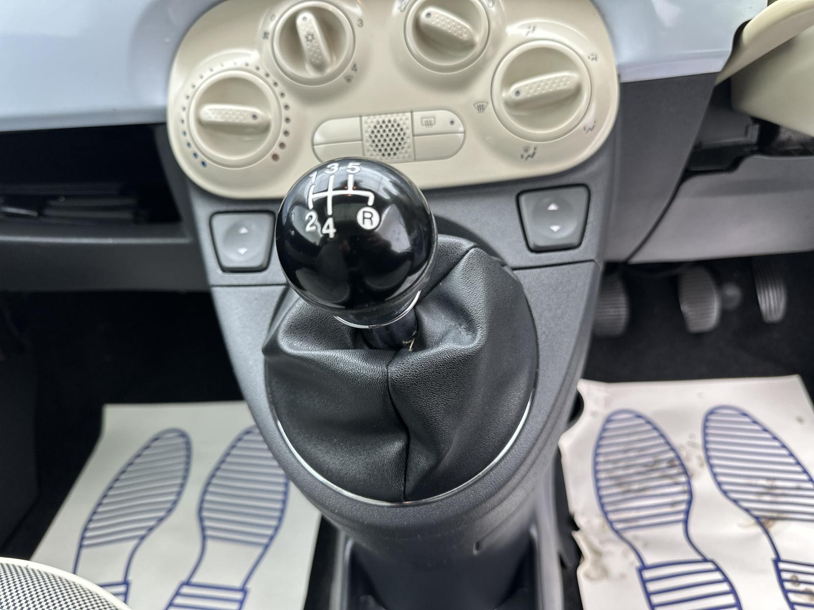 Fiat 500 1.2 Lounge Hatchback 3dr Petrol Manual Euro 4 (69 bhp)