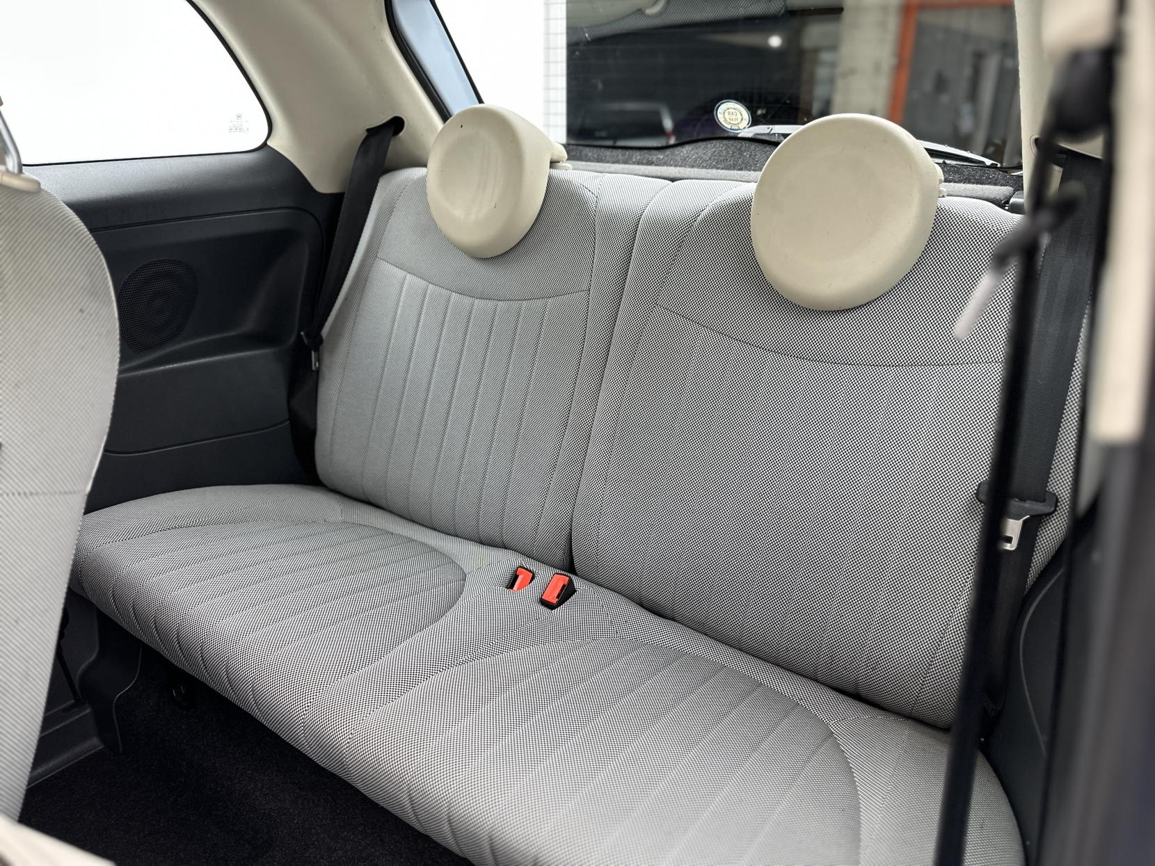 Fiat 500 1.2 Lounge Hatchback 3dr Petrol Manual Euro 4 (69 bhp)